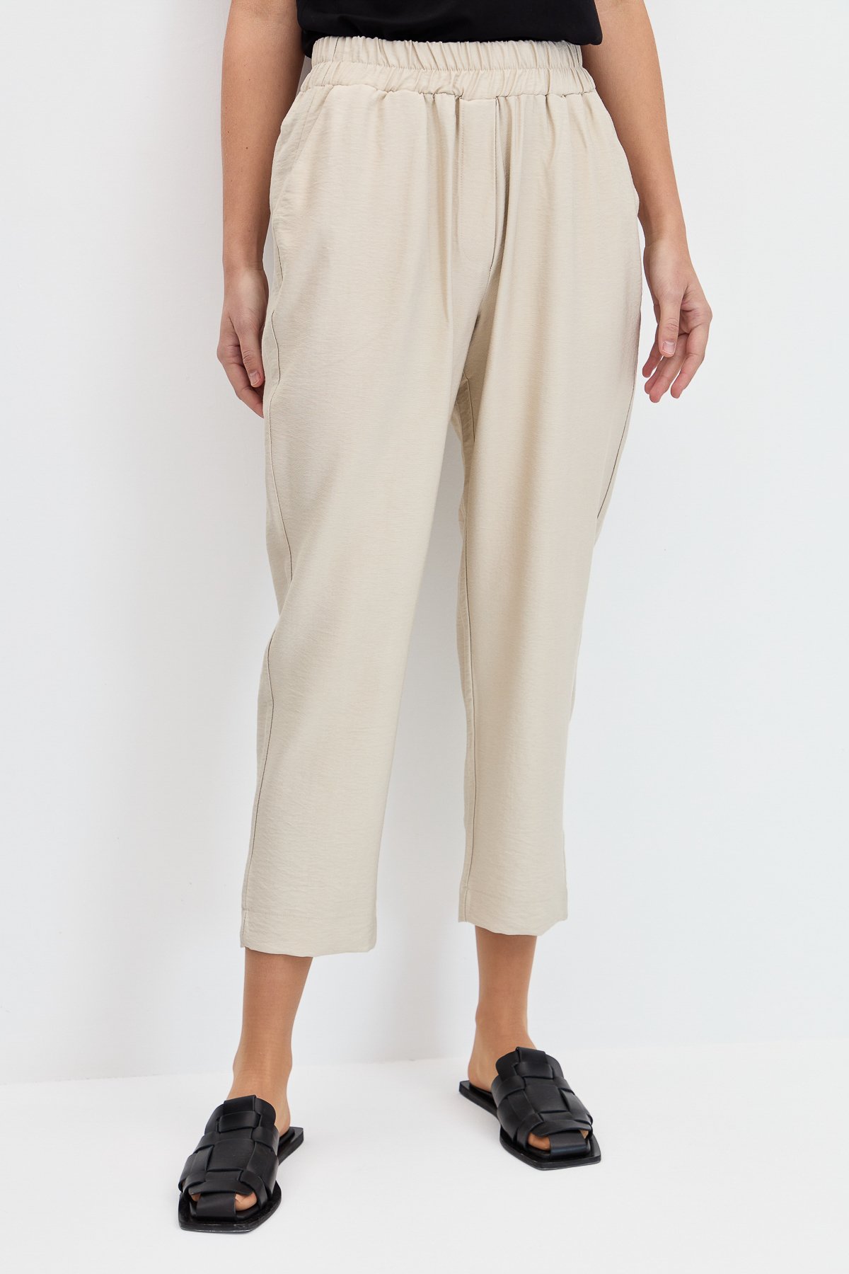KMYPT04Kadın Beli Lastikli Yan Cepli Havuç Kesim Keten Pantolon Bej
