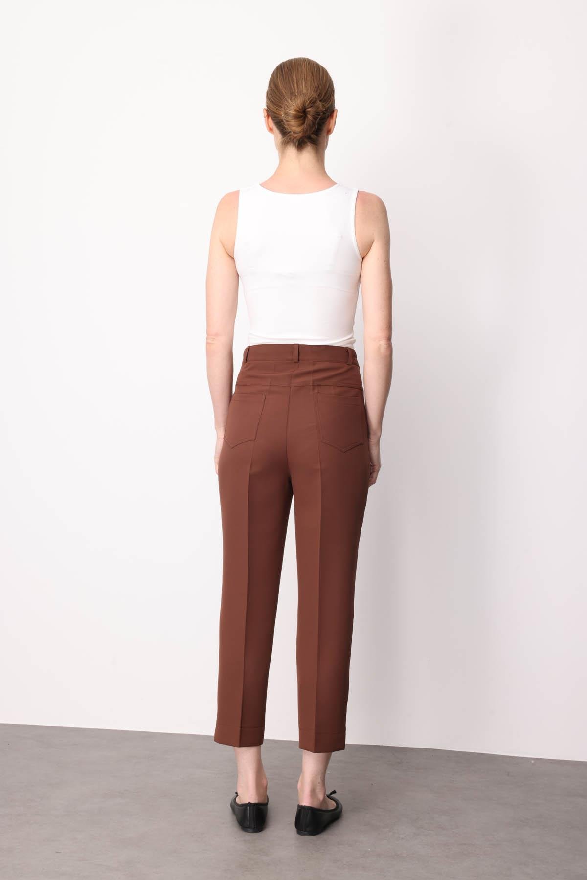 25911Kadın Beş Cepli Kumaş Pantolon Kahve