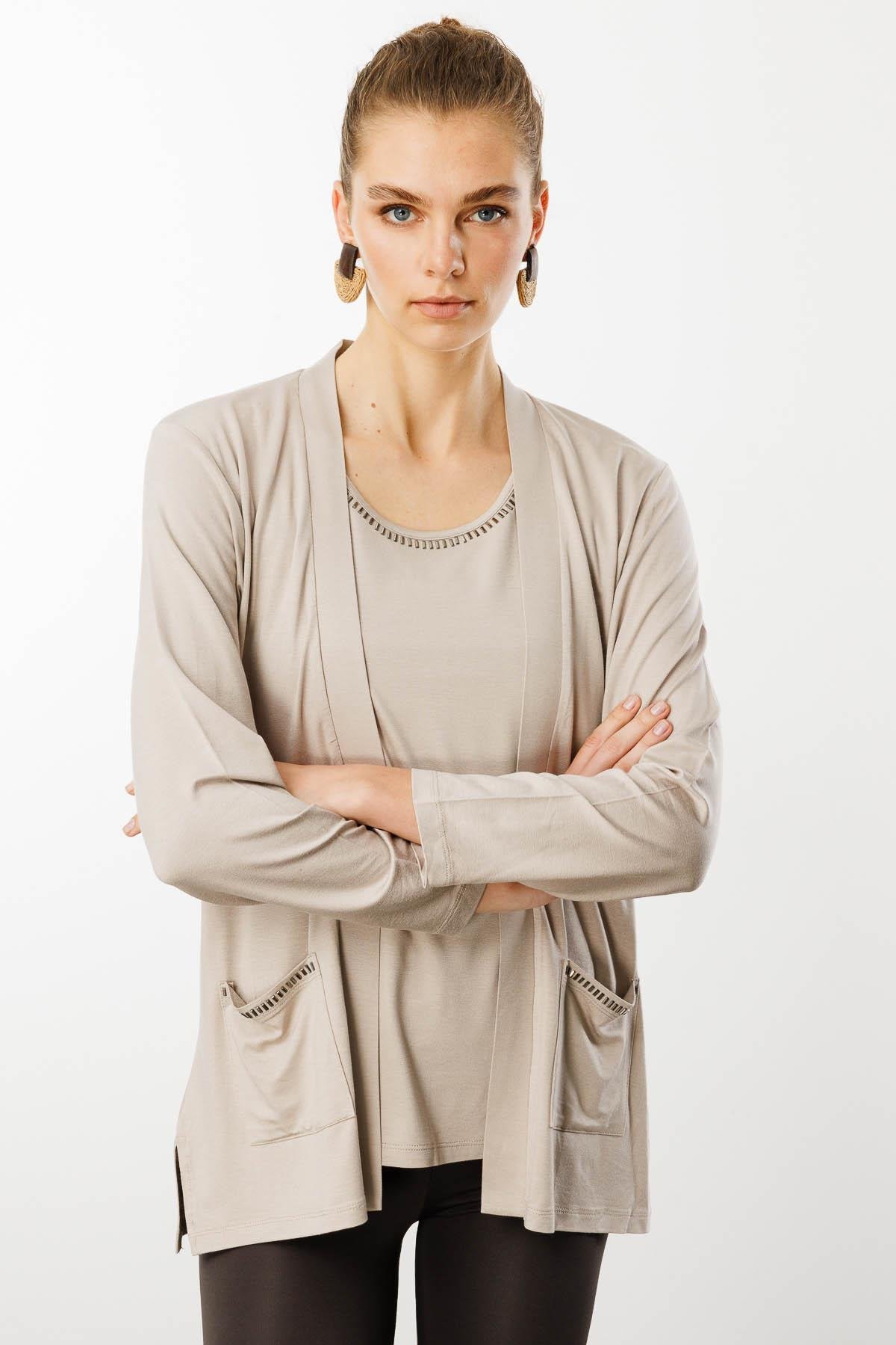 25756Kadın Cepleri Taşlı Yazlık Hırka Bej