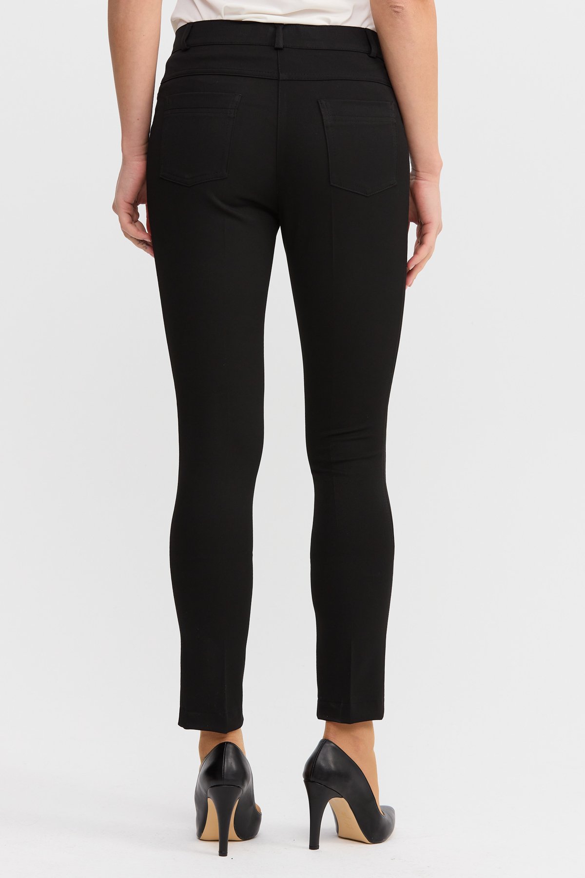 22901Kadın Cepleri Zımbalı Klasik Pantolon Siyah