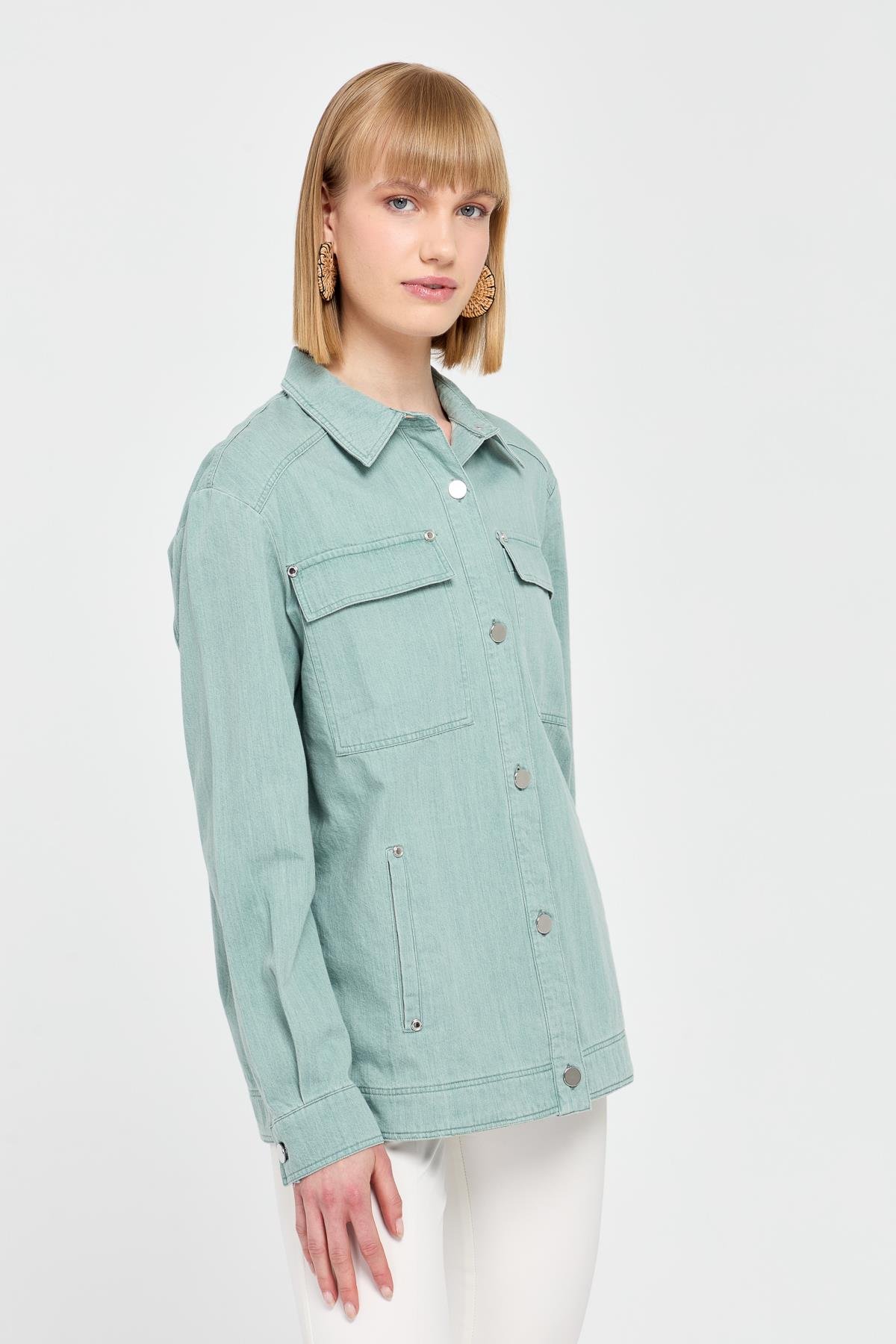 KMY24095Kadın Cepleri Zımbalı Kot Ceket M.Yeşili