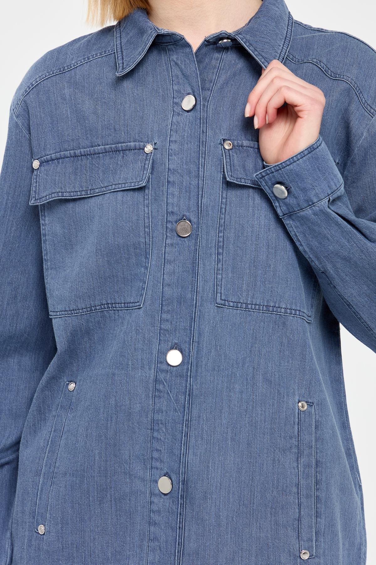 KMY24095Kadın Cepleri Zımbalı Kot Ceket M.İndigo