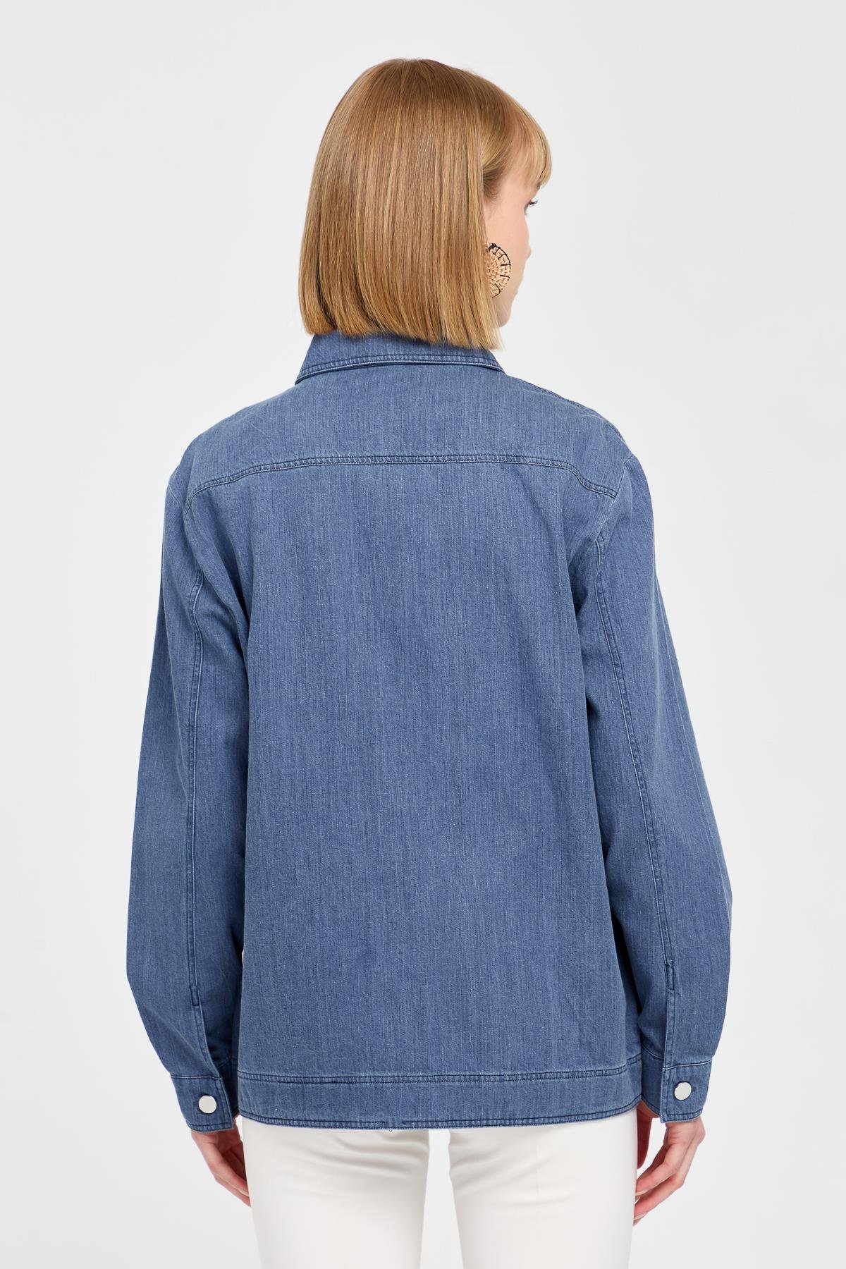 KMY24095Kadın Cepleri Zımbalı Kot Ceket M.İndigo