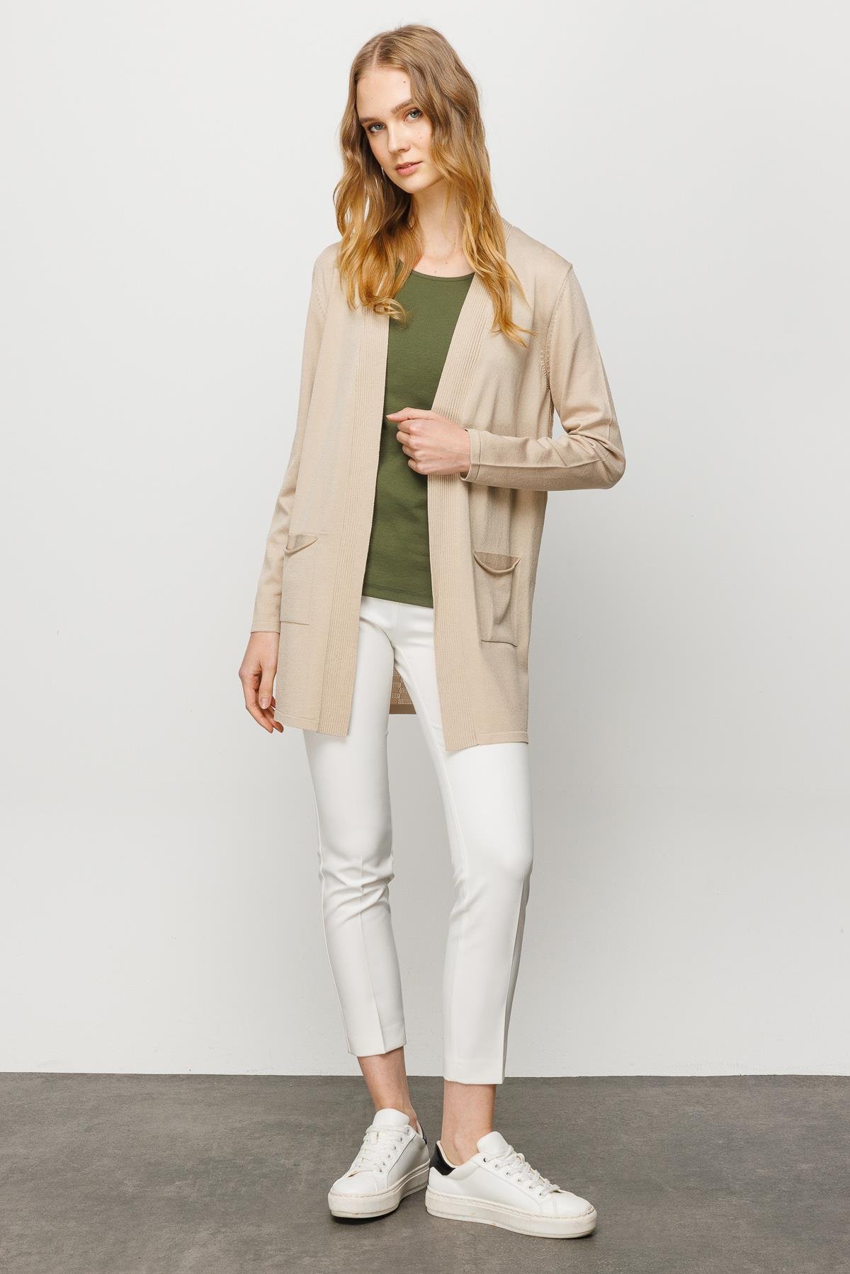 23350Kadın Cepli Arkası Desenli Uzun Yazlık Ceket Bej