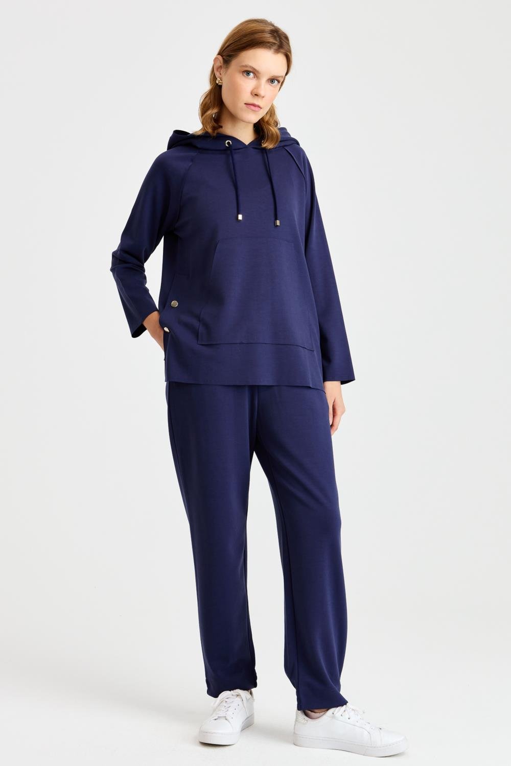 KMK23006Женские спортивные брюки с карманами