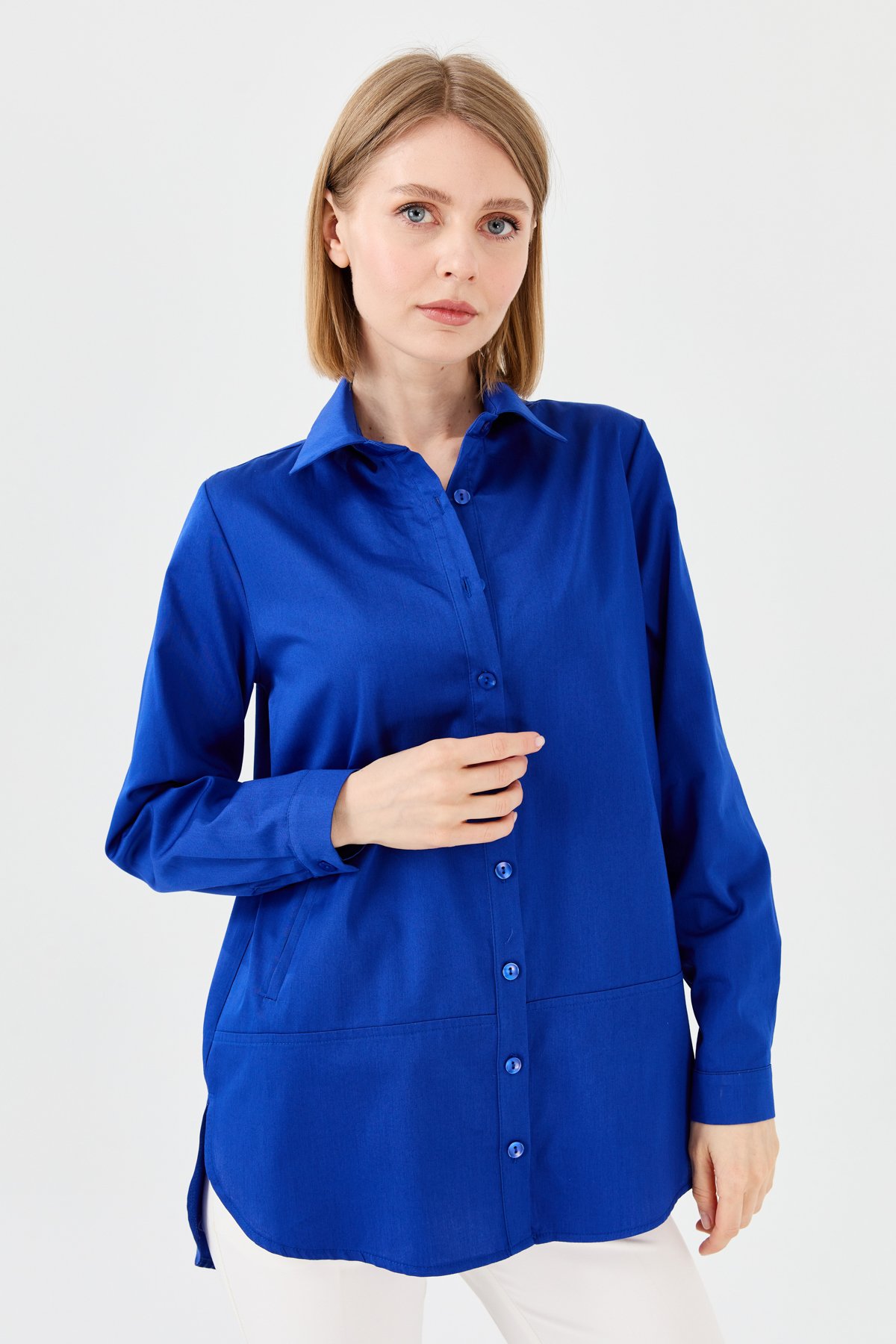 23853Kadın Cepli Saten Gömlek Saks