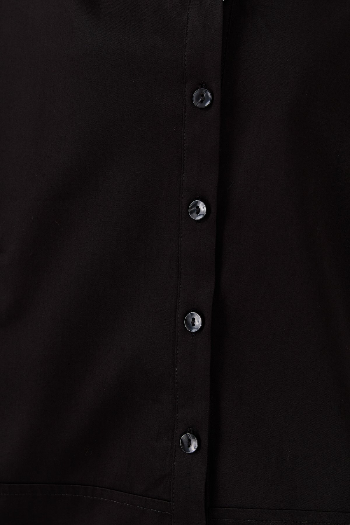 23853Kadın Cepli Saten Gömlek Siyah