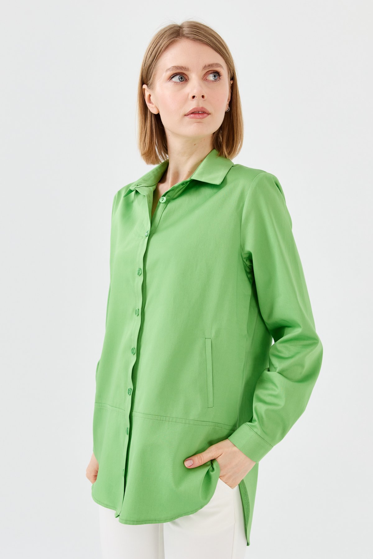 23853Kadın Cepli Saten Gömlek Yeşil