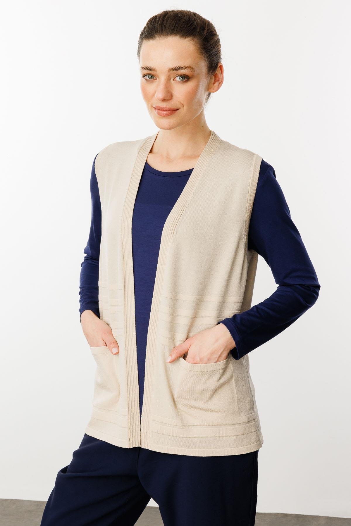 25350Kadın Cepli Yazlık Triko Yelek Bej