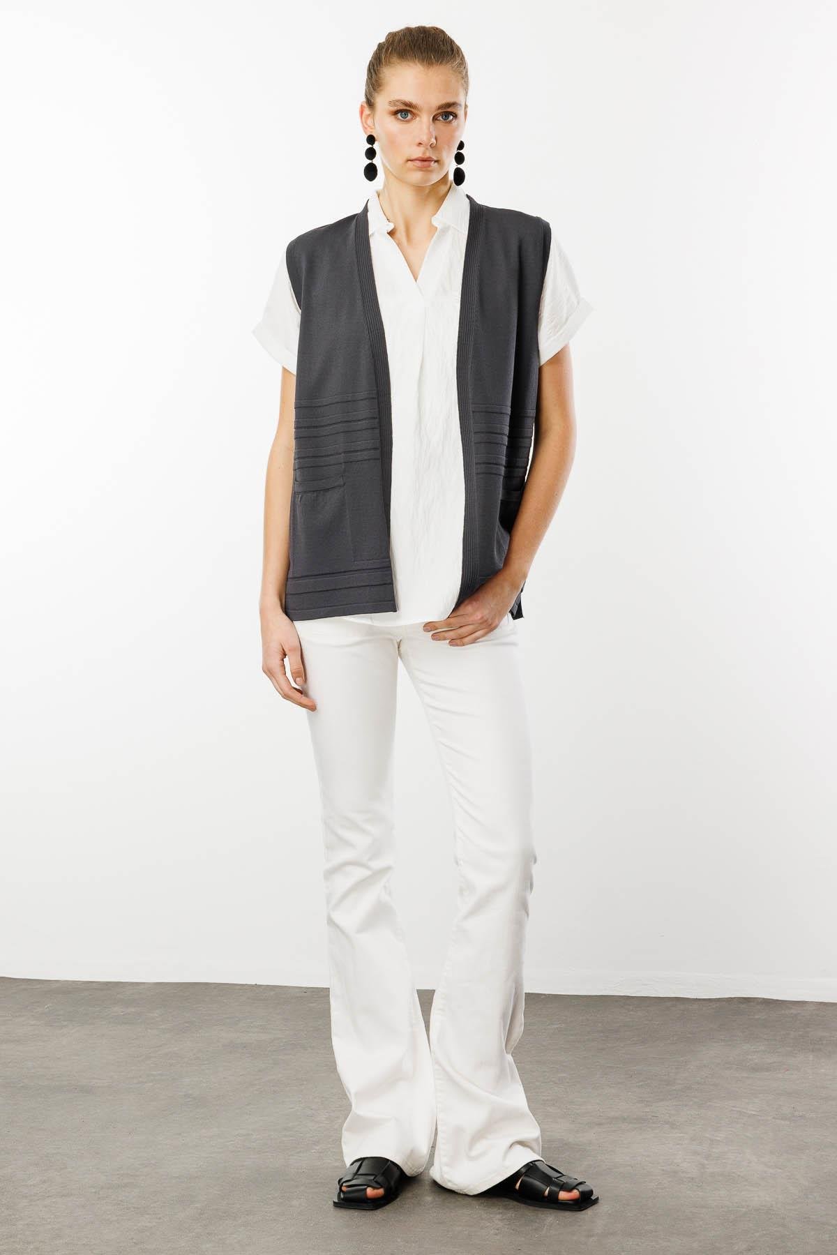 25350Kadın Cepli Yazlık Triko Yelek Gri