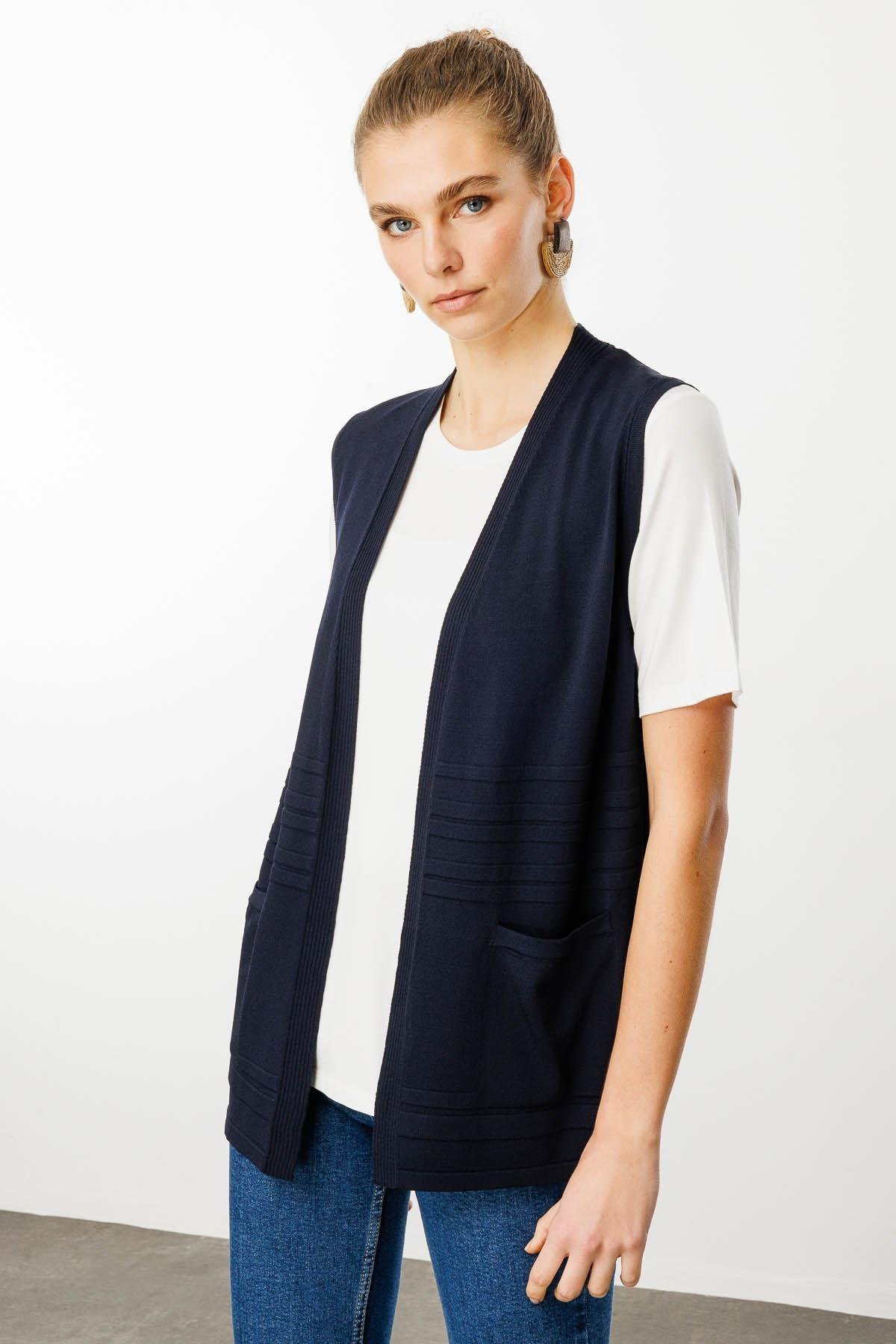25350Kadın Cepli Yazlık Triko Yelek Lacivert