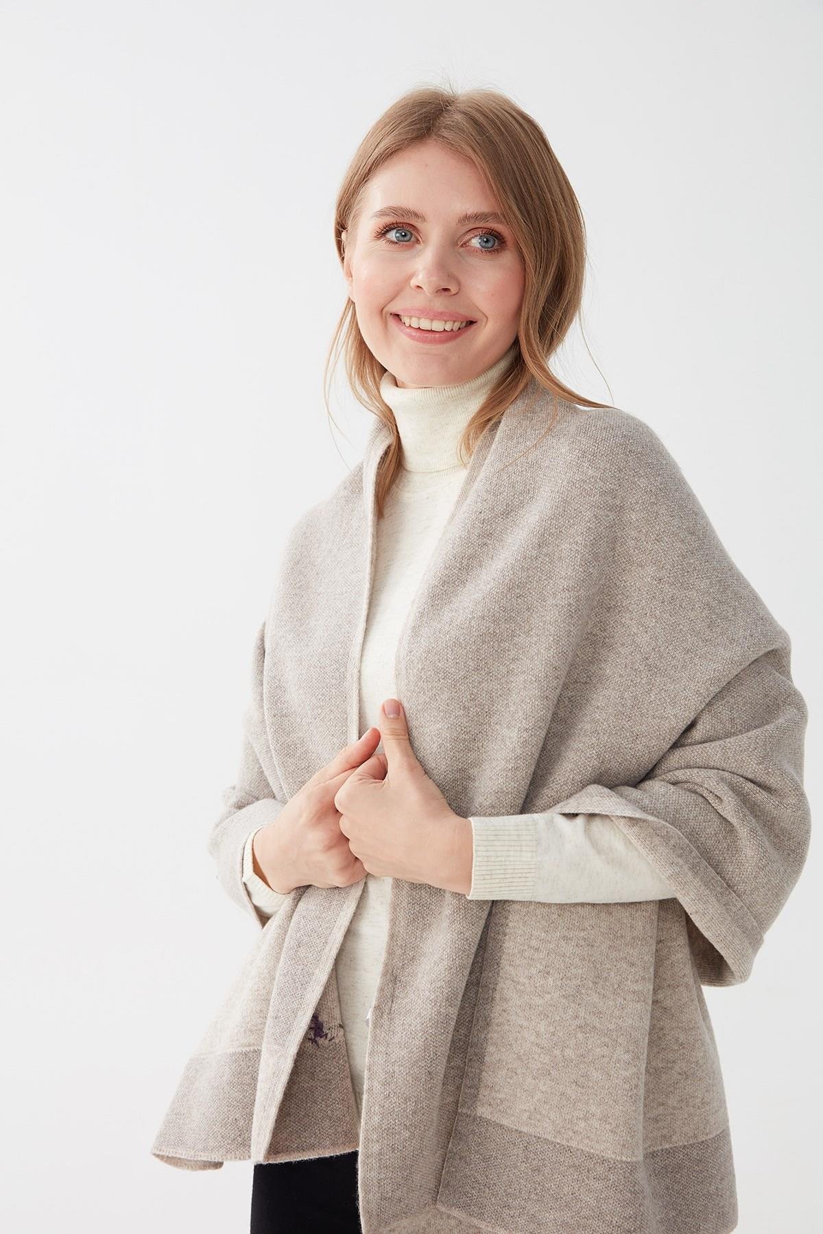 23154Kadın Çiçek İşlemeli Triko Şal V.Bej