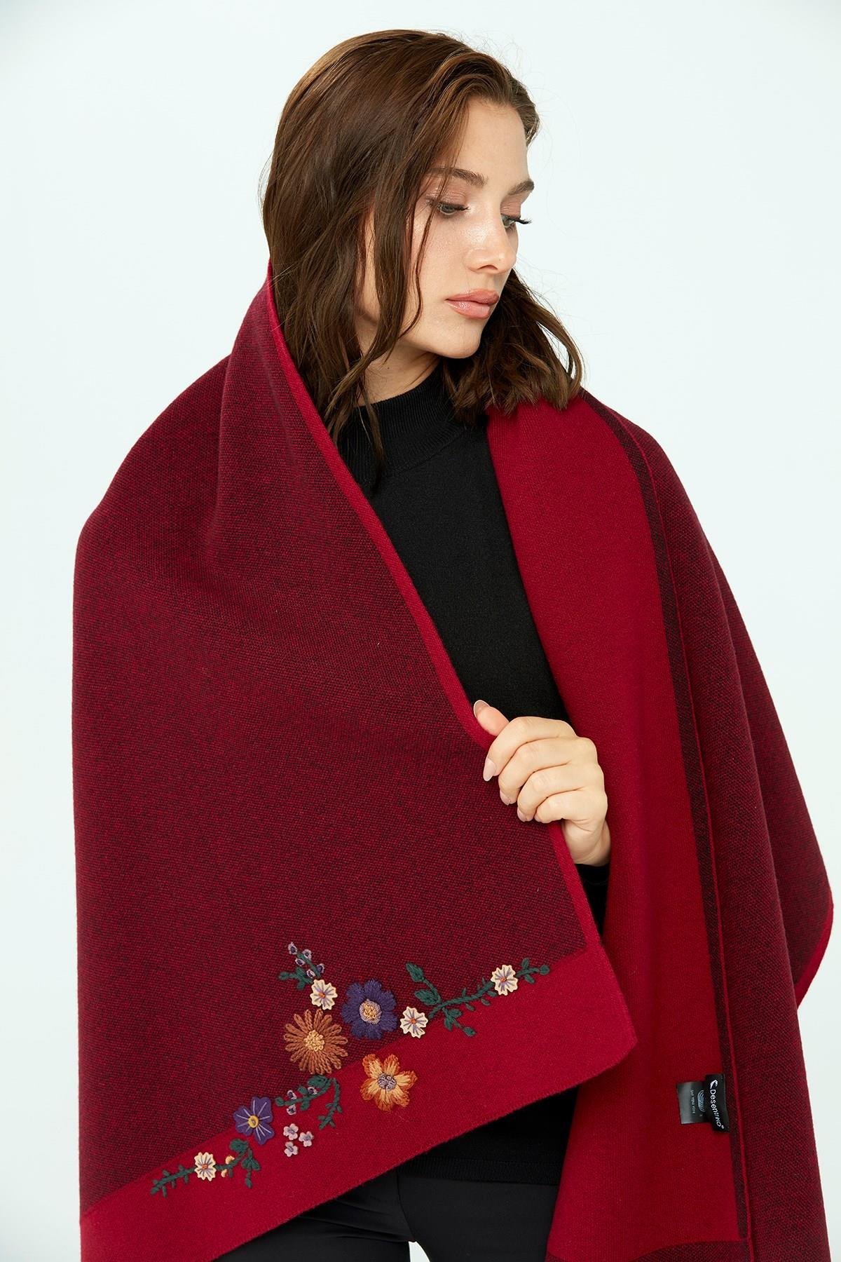 23154Kadın Çiçek İşlemeli Triko Şal V.Çürüğü
