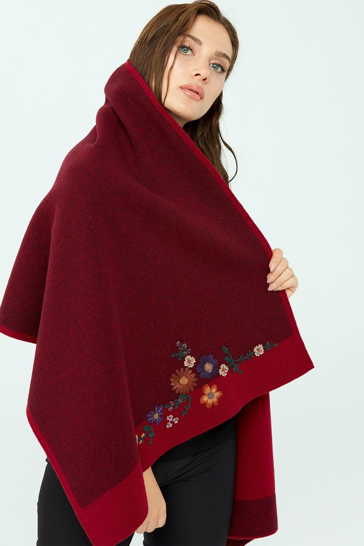 23154Kadın Çiçek İşlemeli Triko Şal V.Çürüğü