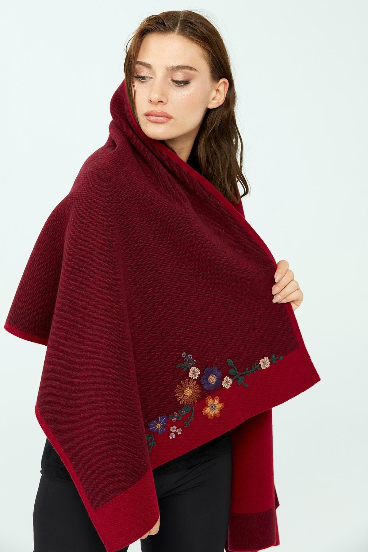 23154Kadın Çiçek İşlemeli Triko Şal V.Çürüğü