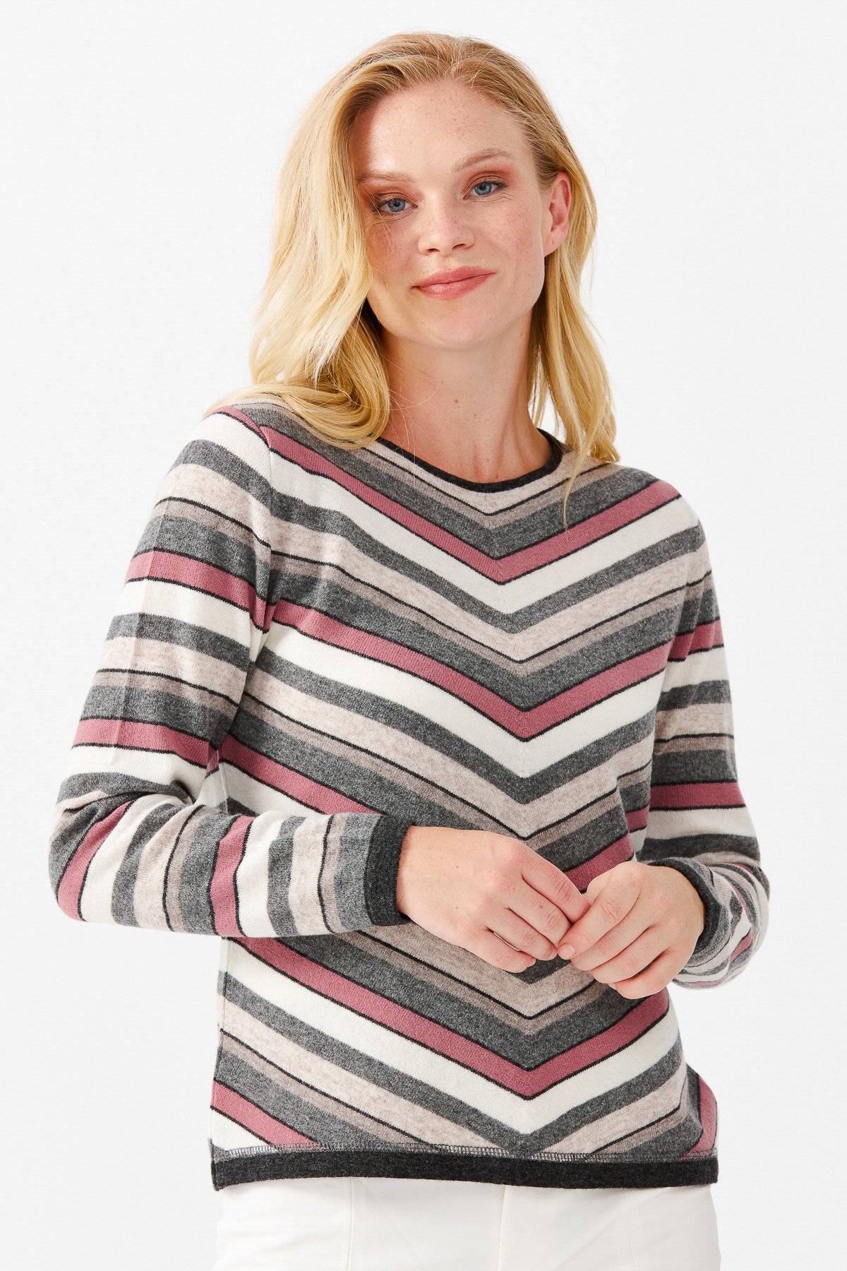 22293Женский шерстяной свитер темно- серый