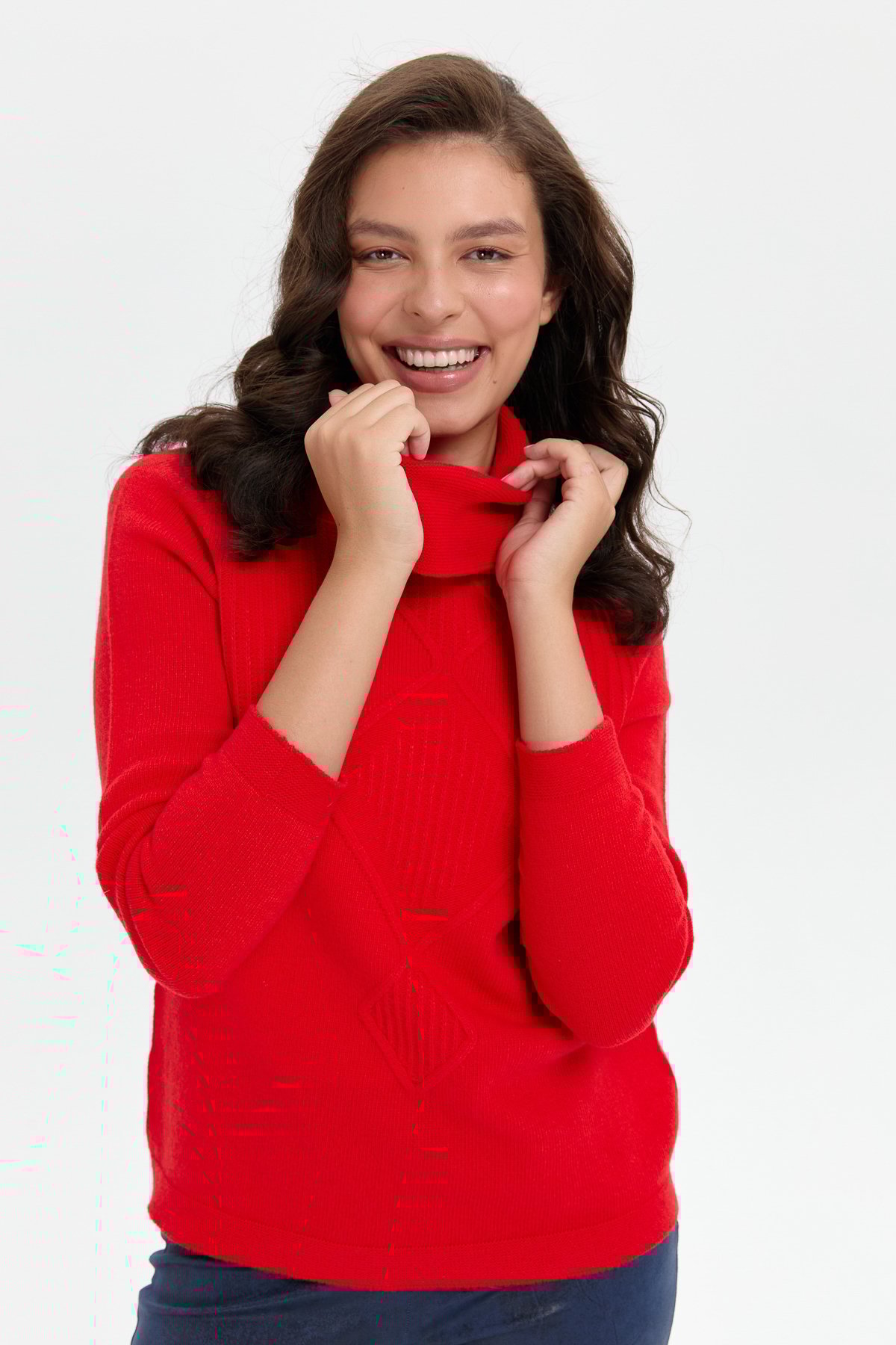 24200Kadın Degaje Yaka Dikişsiz Önü Selanik Yün Kazak Mercan