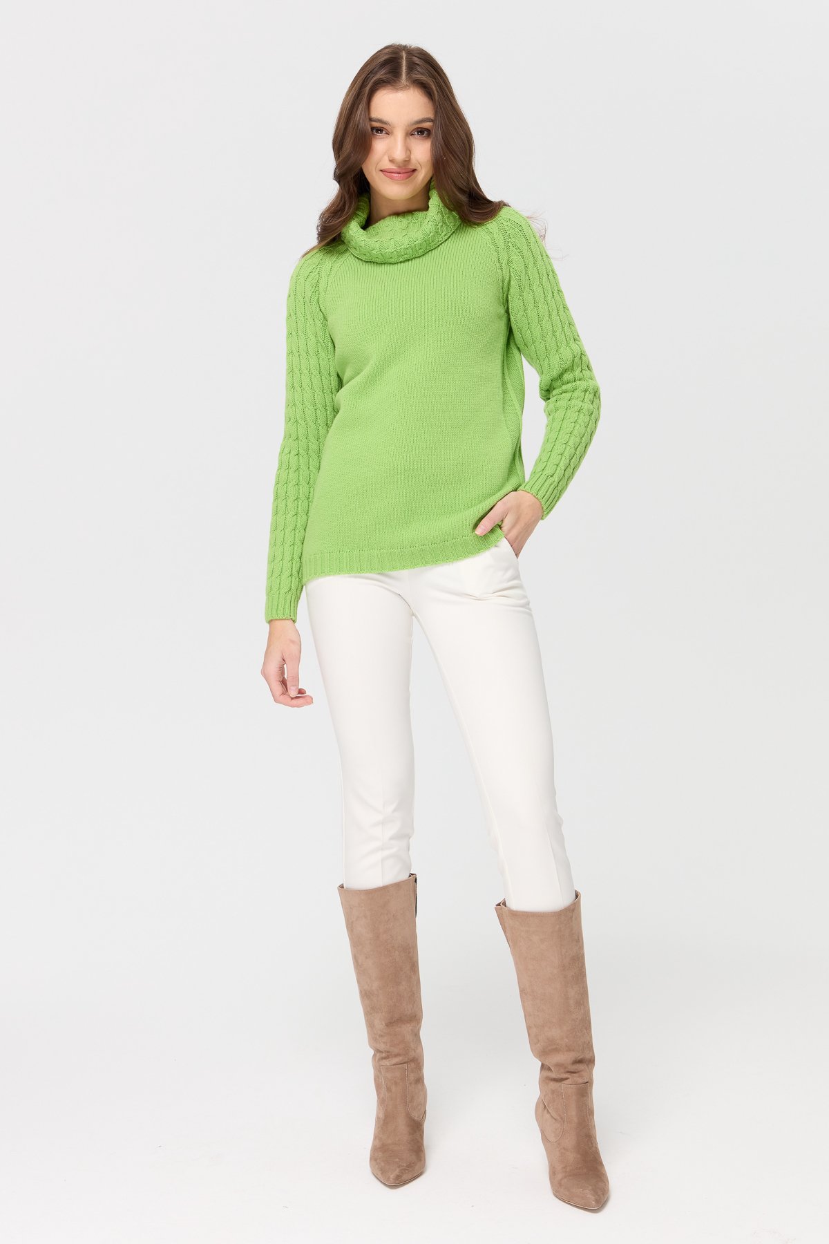 23202Женский шерстяной свитер