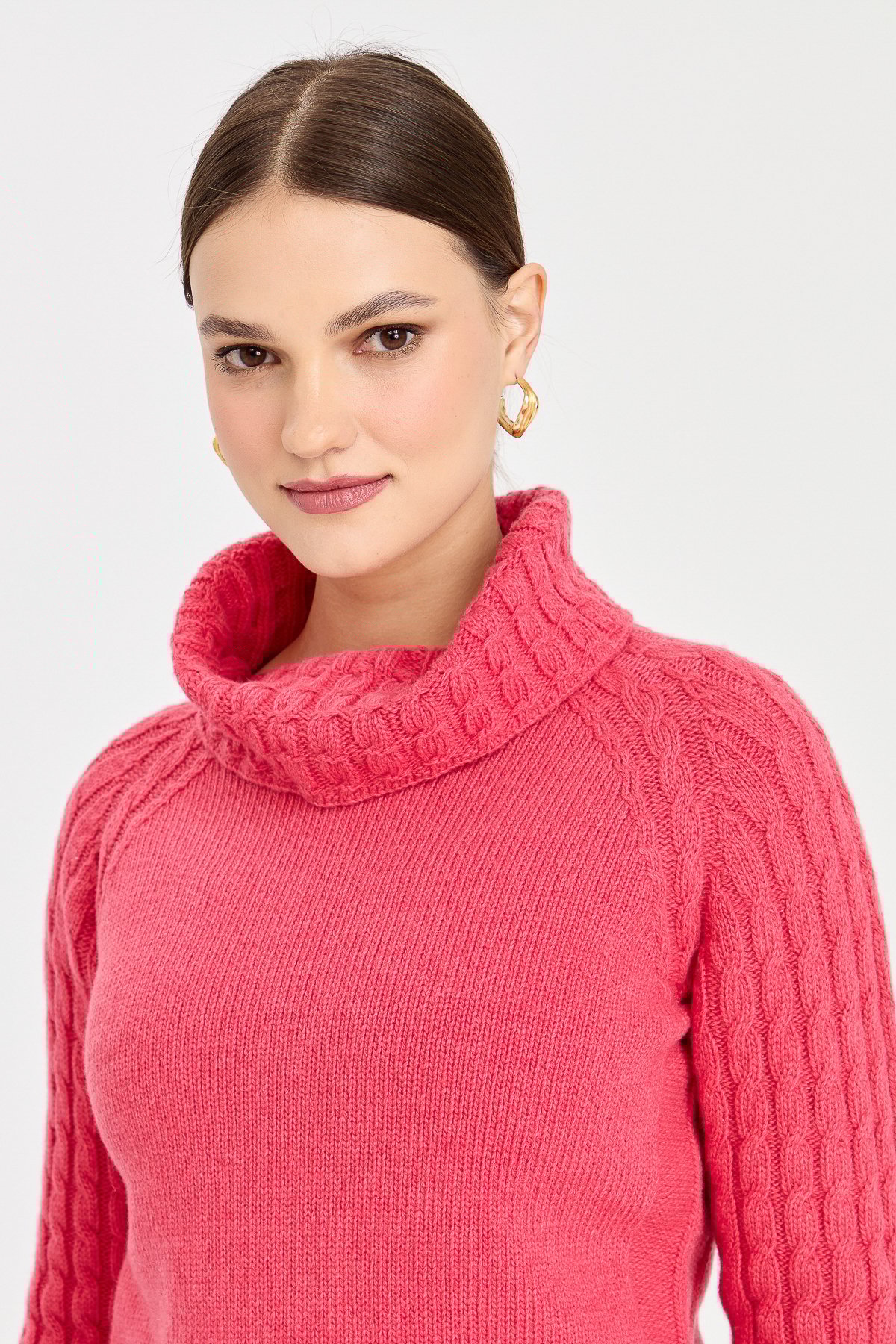 23202Kadın Degaje Yaka Kolu ve Yakası Saç Örgü Yün Kazak Y.Ş.Pembe