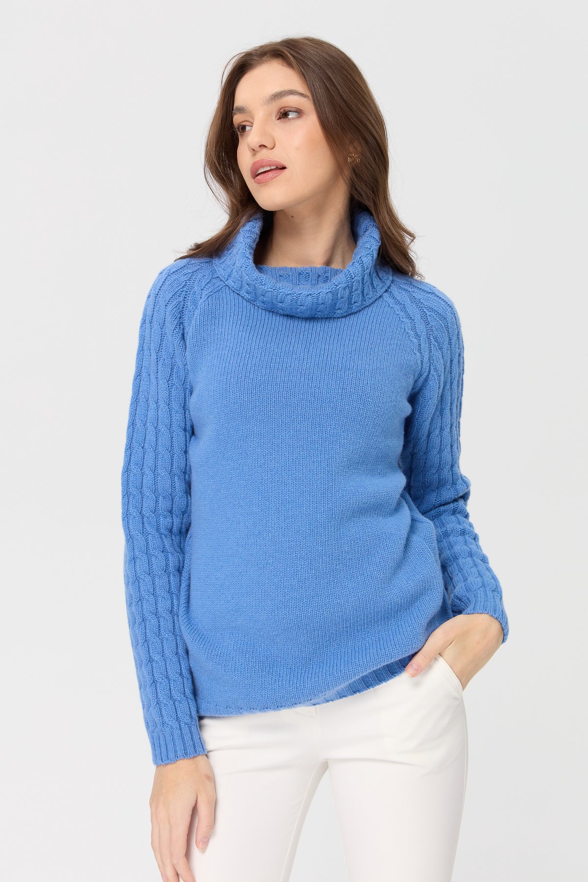 23202Женский шерстяной свитер