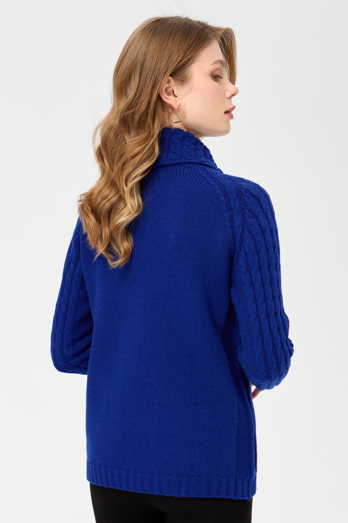 23202Kadın Degaje Yaka Kolu ve Yakası Saç Örgü Yün Kazak K.S.Mavi