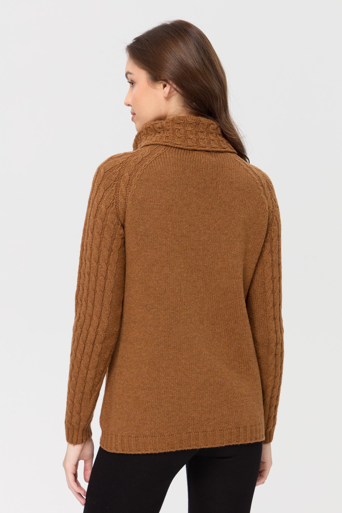 23202Женский шерстяной свитер