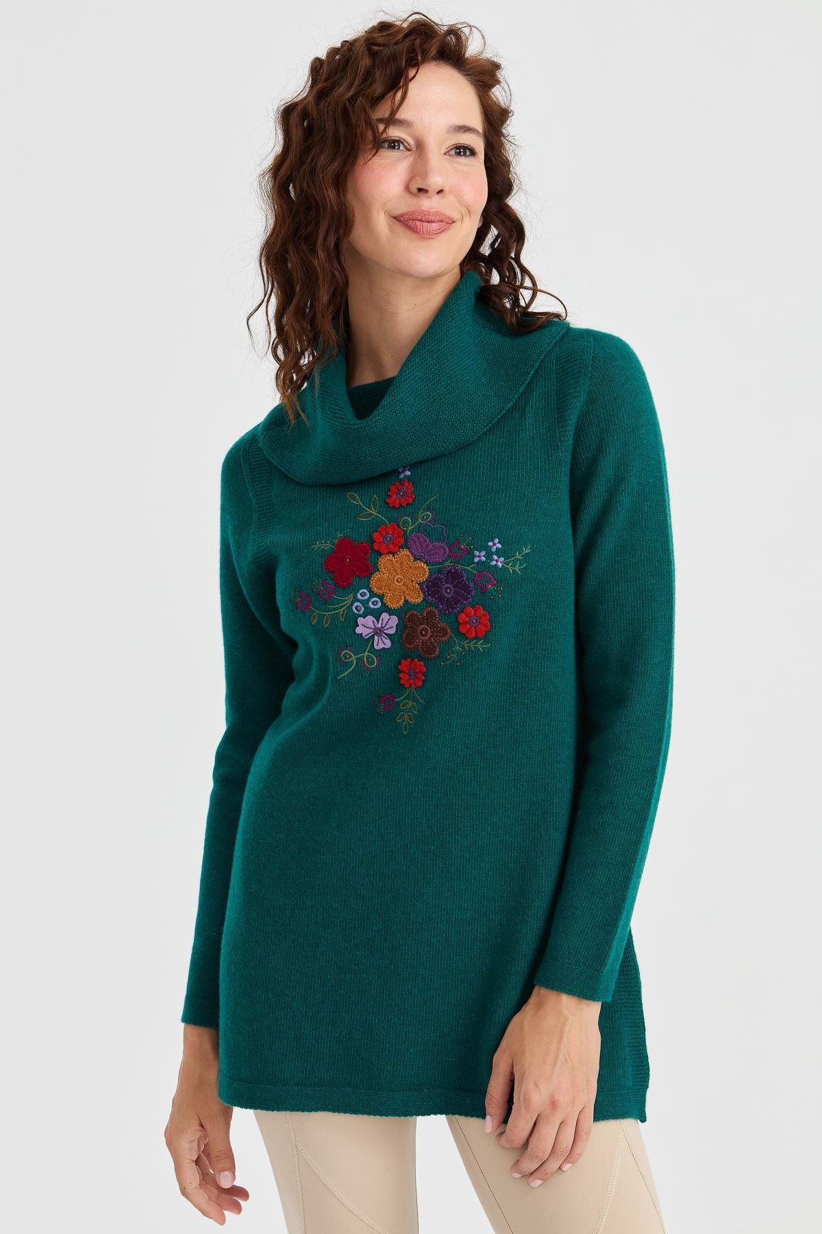 23157Kadın Degaje Yaka Önü İşlemeli Uzun Yün Kazak K.Ö.başı