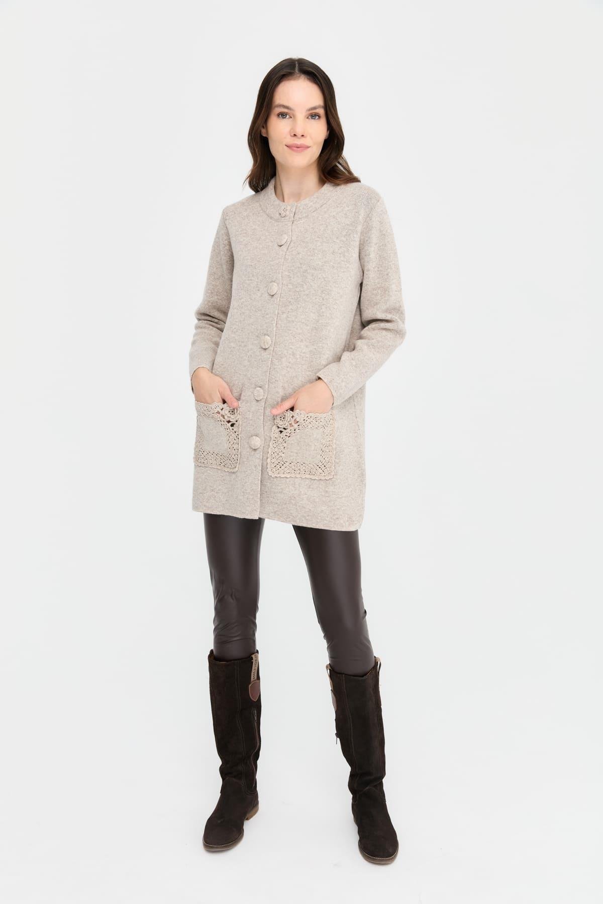 24017Kadın Dik Yaka Araboy Yün Kaban V.Bej