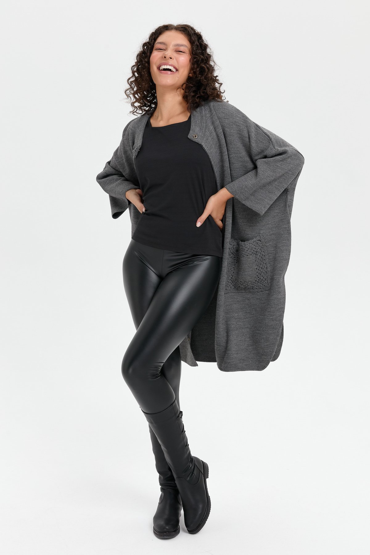 24060Kadın Dik Yaka Cebi Gül İşlemeli Fermuarlı Panço Gri Melanj