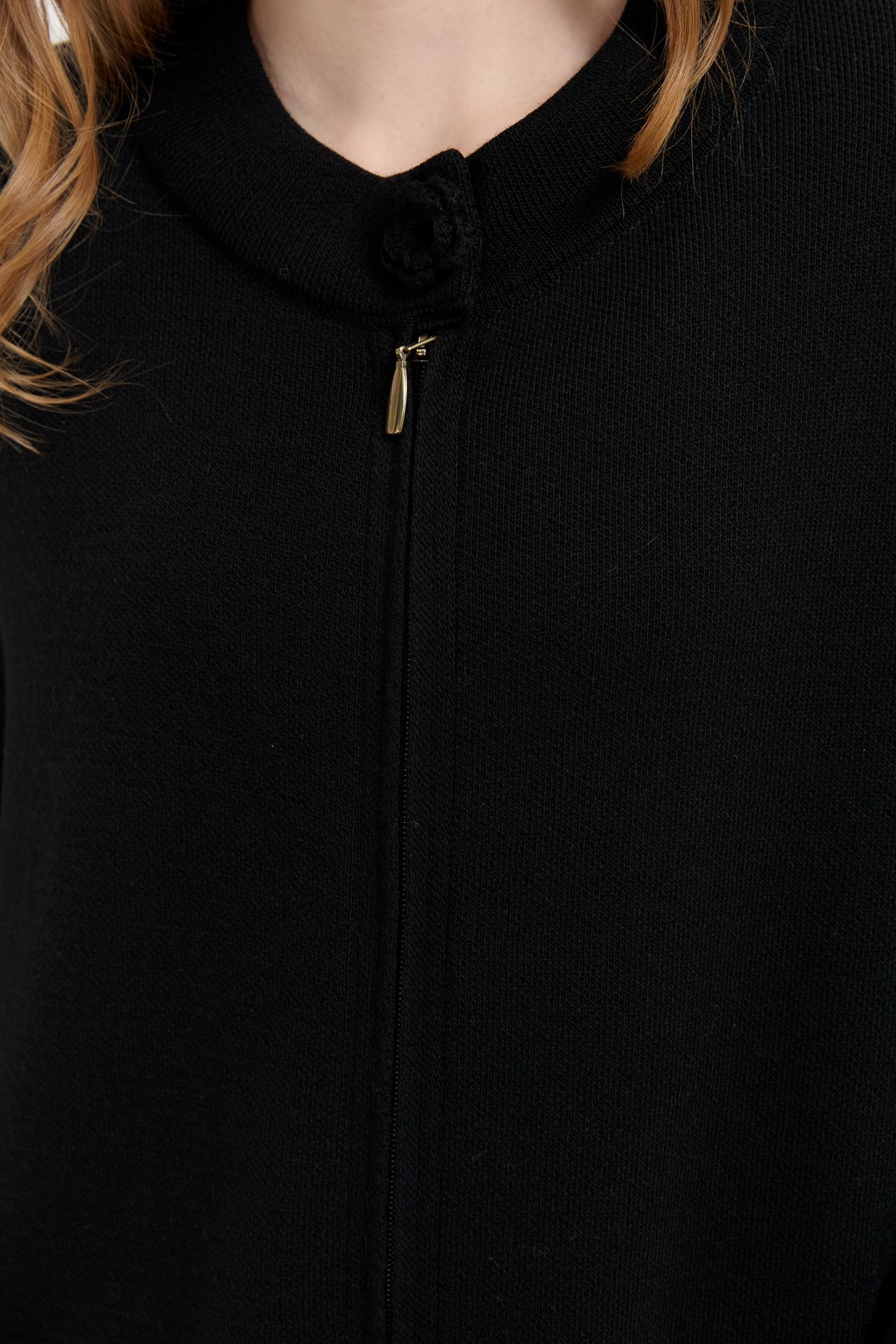 24059Kadın Dik Yaka Cebi Gül İşlemeli Fermuarlı Kısa Panço Siyah