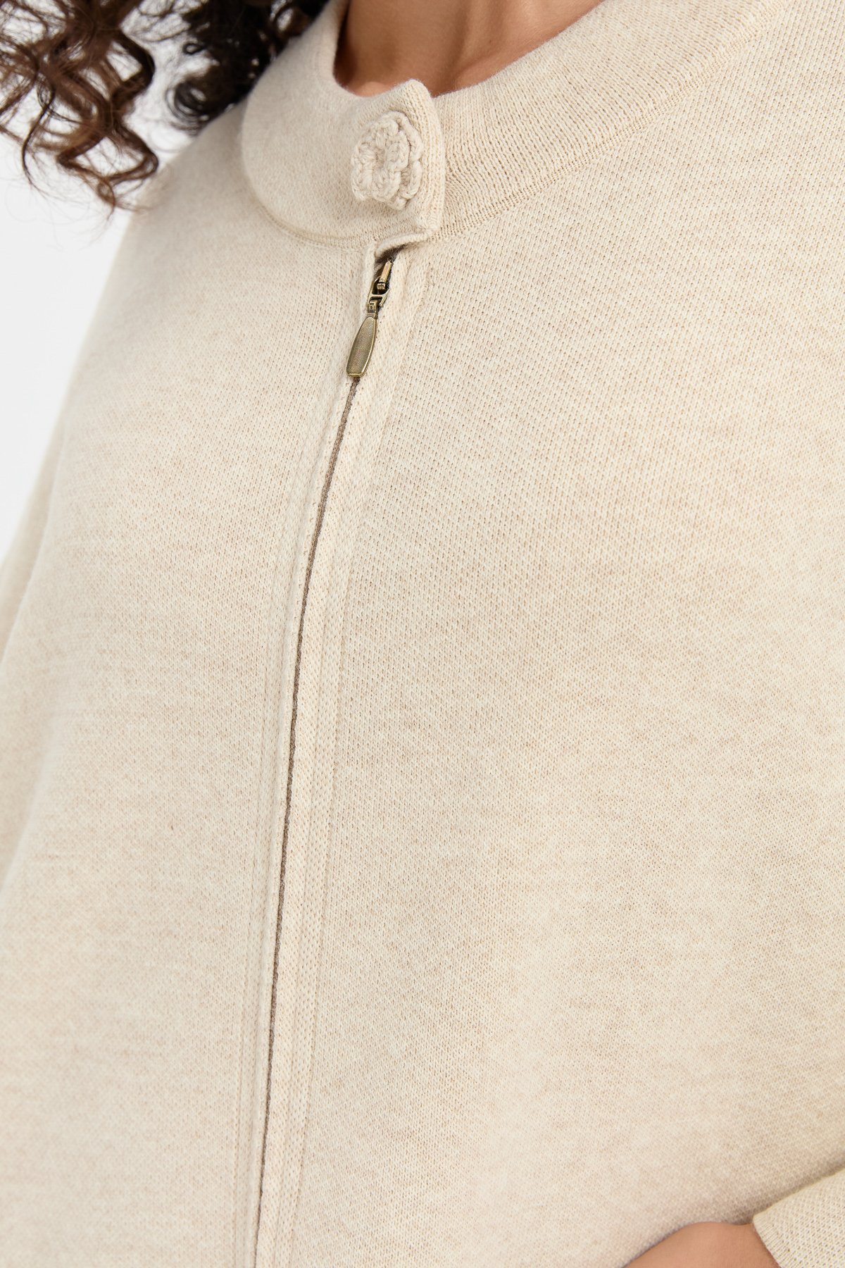 24060Kadın Dik Yaka Cebi Gül İşlemeli Fermuarlı Panço T.Melanj