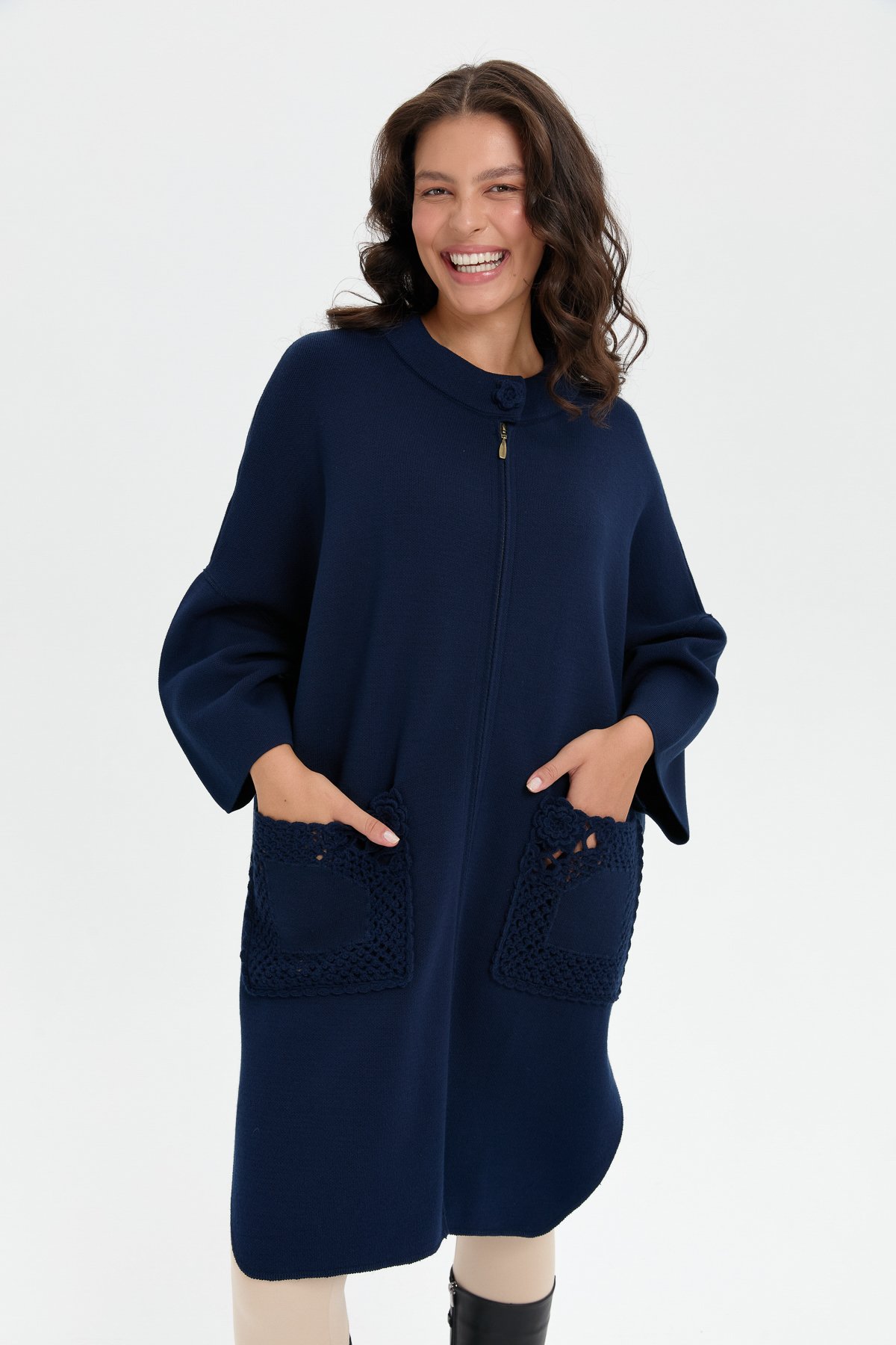 24060Kadın Dik Yaka Cebi Gül İşlemeli Fermuarlı Panço Lacivert