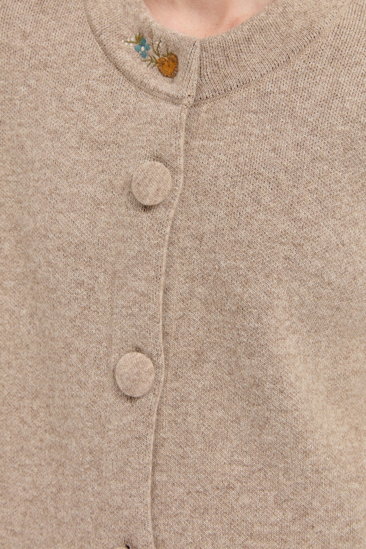 24012Kadın Dik Yaka Cebi İşlemeli Uzun Yün Kaban K.Bej