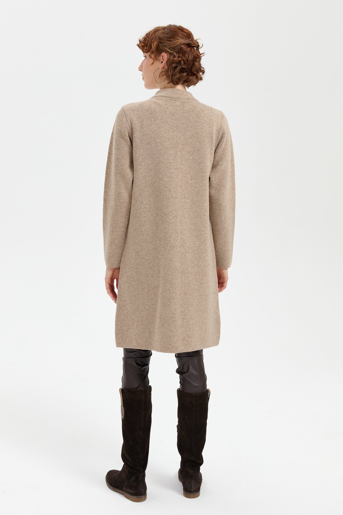 24012Kadın Dik Yaka Cebi İşlemeli Uzun Yün Kaban K.Bej