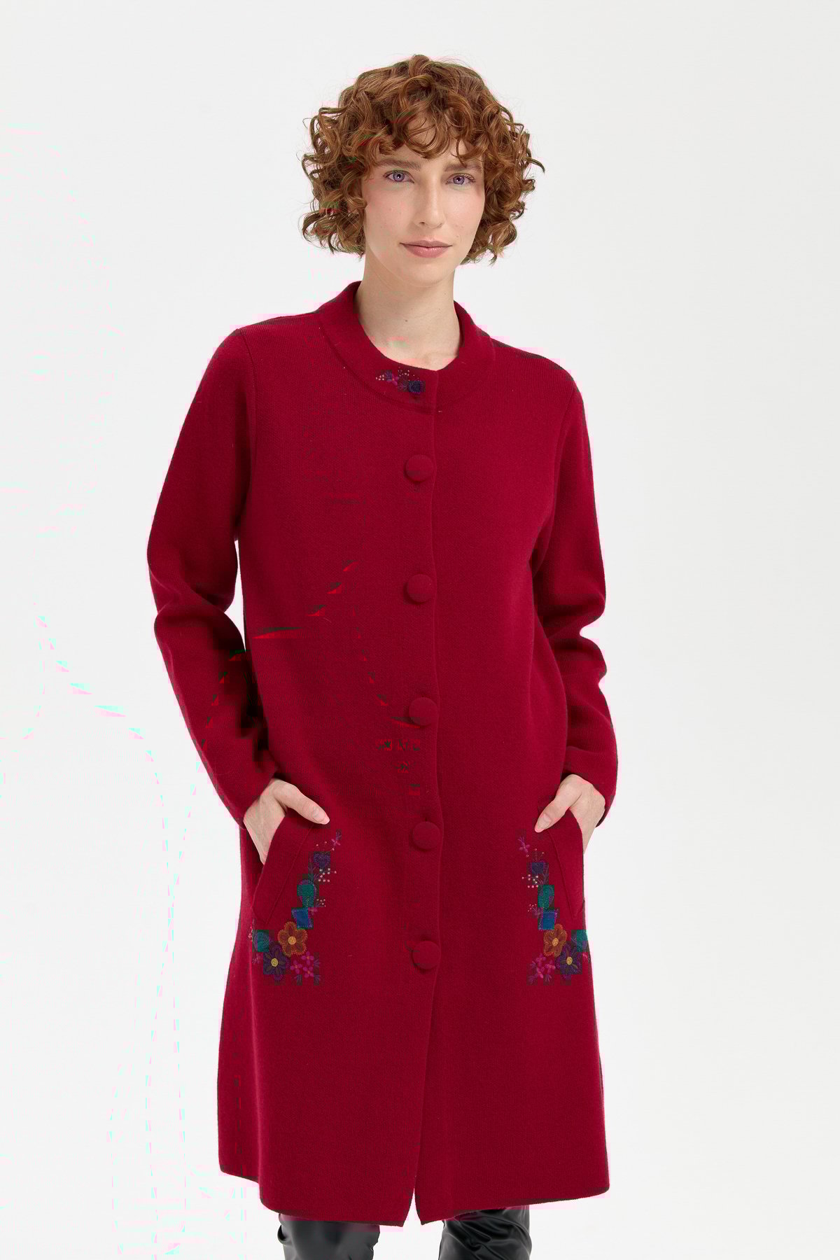 24012Kadın Dik Yaka Cebi İşlemeli Uzun Yün Kaban V.Çürüğü
