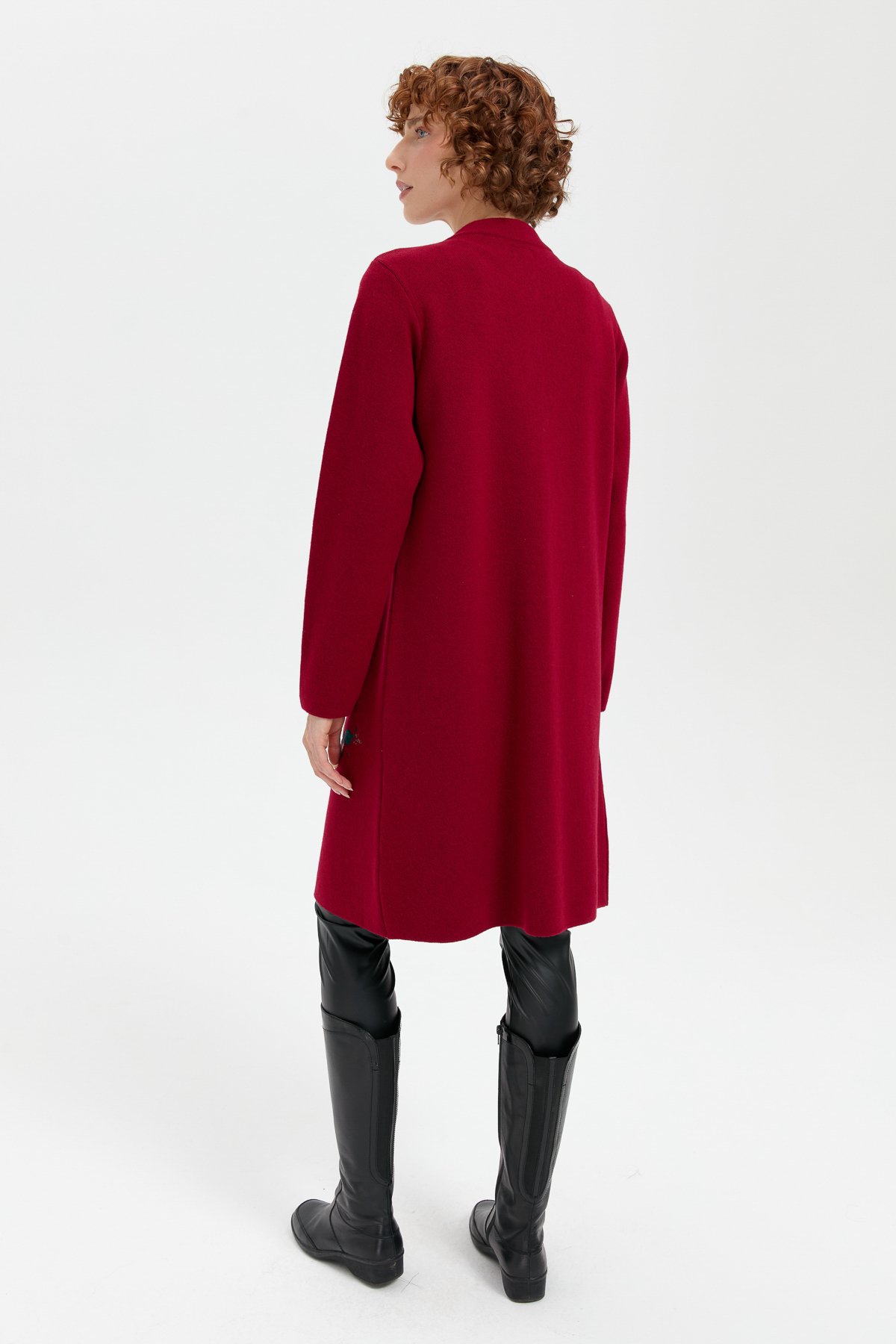 24012Kadın Dik Yaka Cebi İşlemeli Uzun Yün Kaban V.Çürüğü