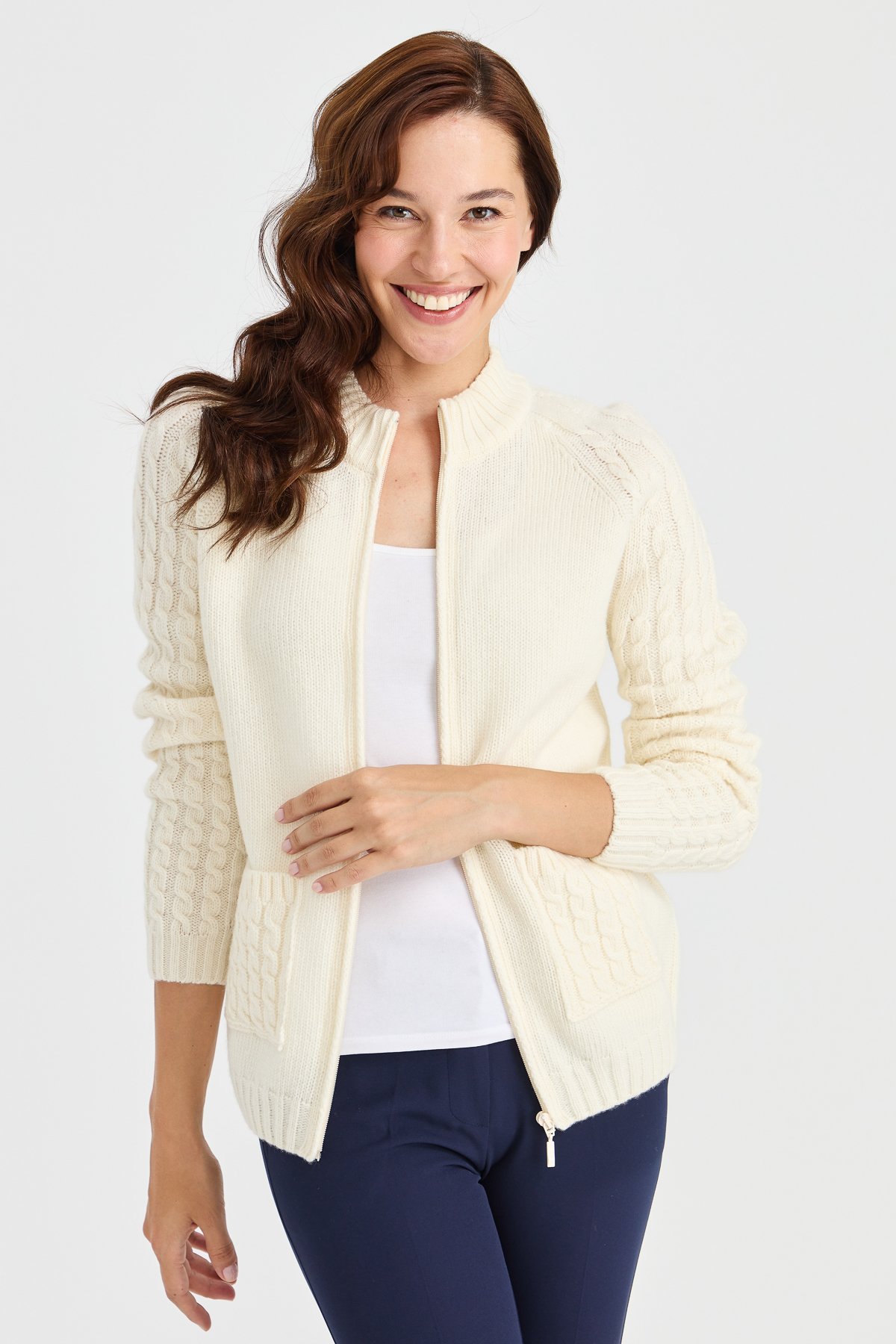 23203Kadın Dik Yaka Cebi ve Kolu Saç Örgü Yün Ceket Kemik