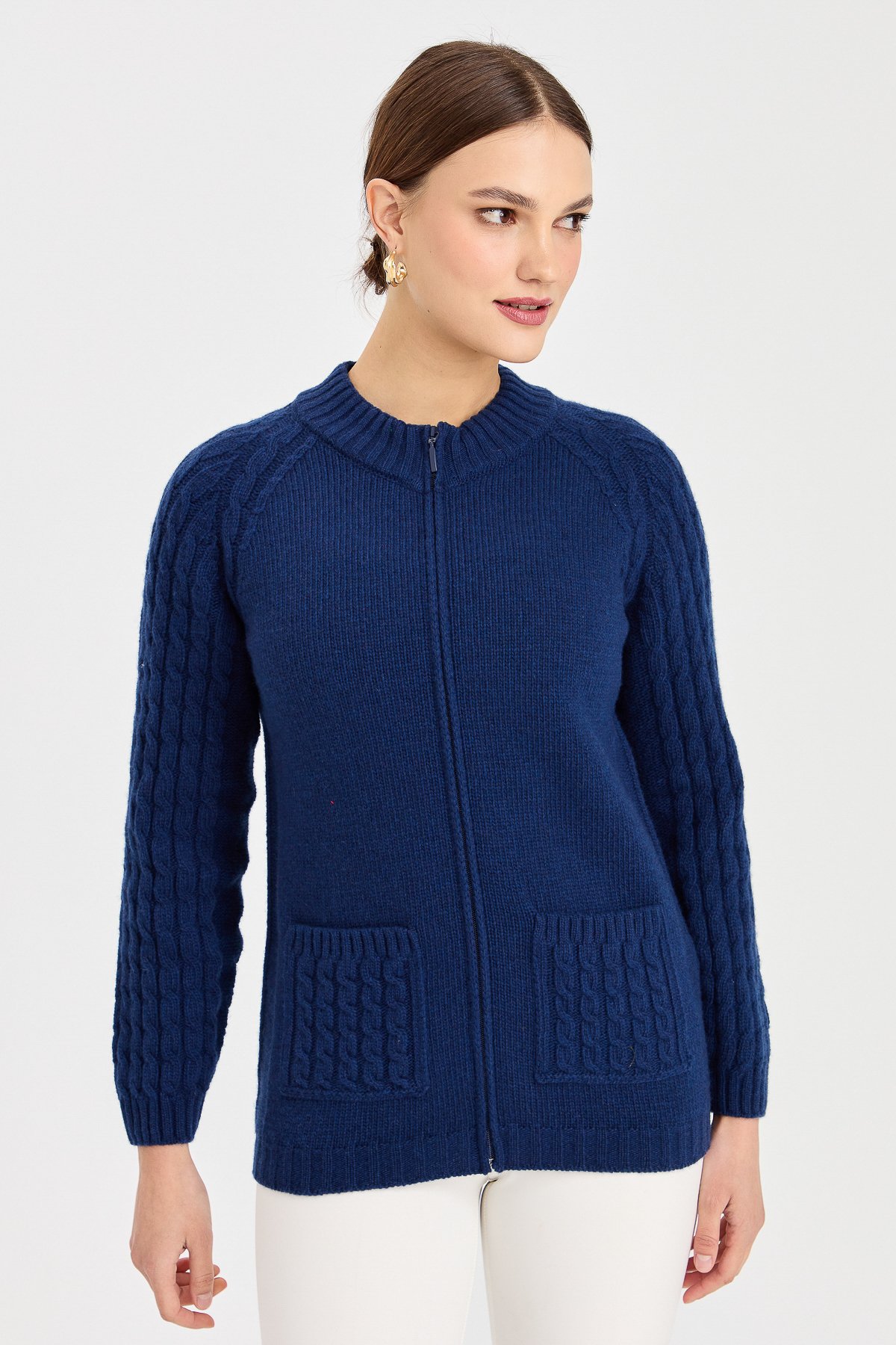 23203Kadın Dik Yaka Cebi ve Kolu Saç Örgü Yün Ceket İndigo
