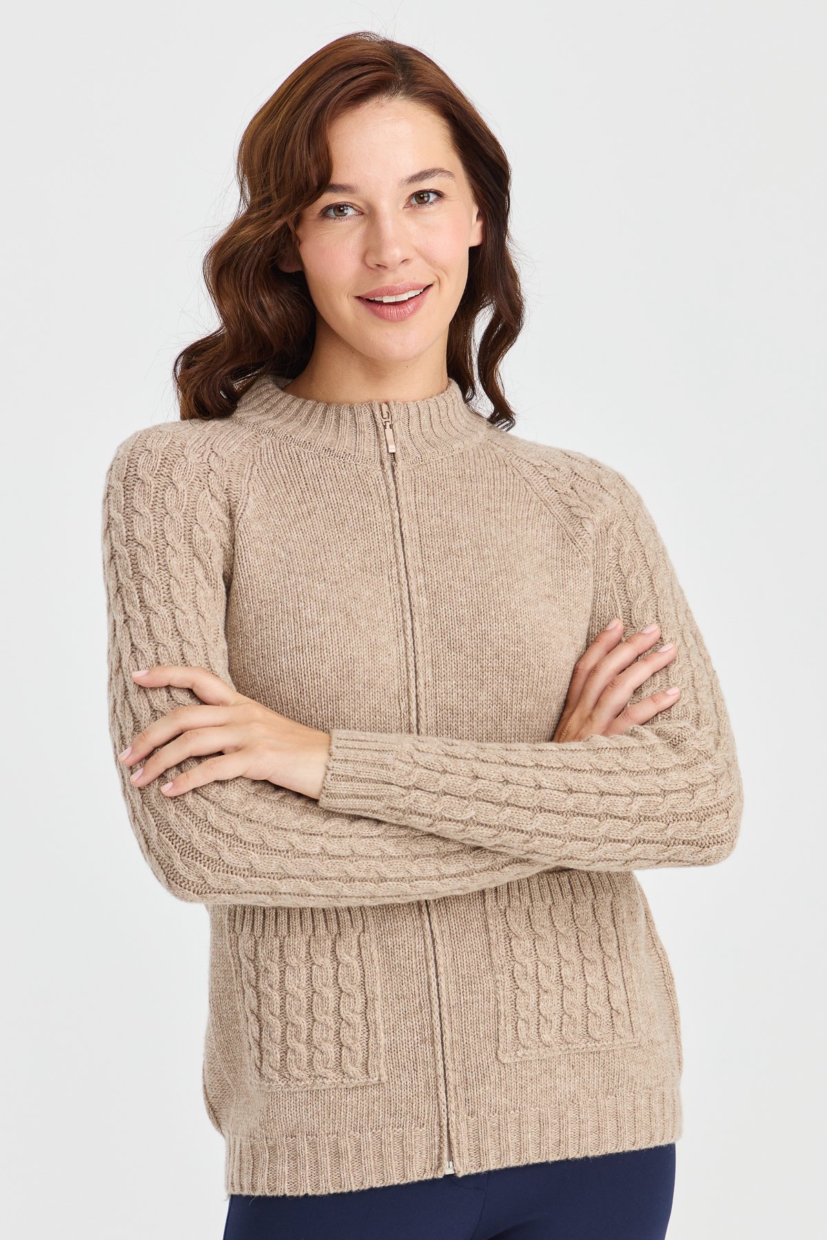 23203Kadın Dik Yaka Cebi ve Kolu Saç Örgü Yün Ceket K.Bej