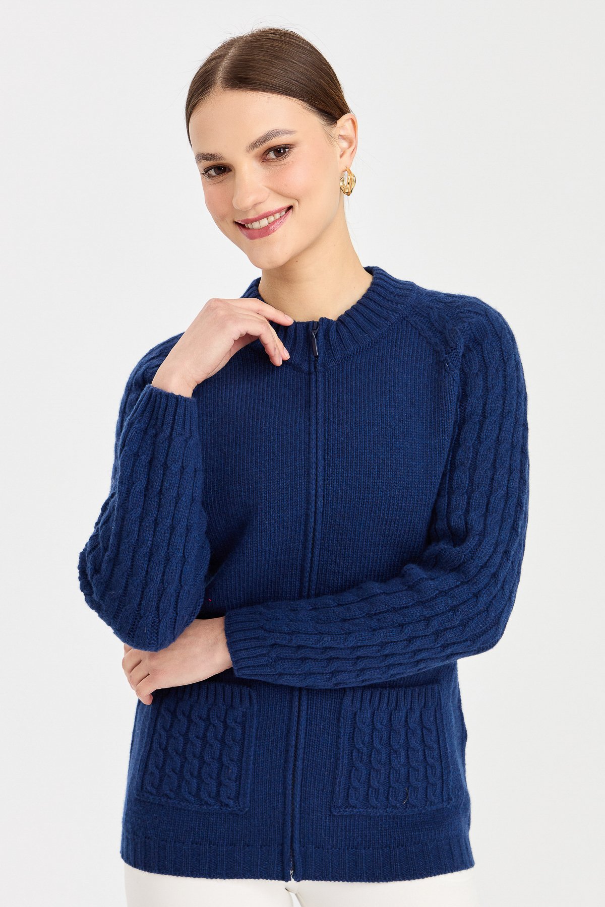 23203Kadın Dik Yaka Cebi ve Kolu Saç Örgü Yün Ceket İndigo