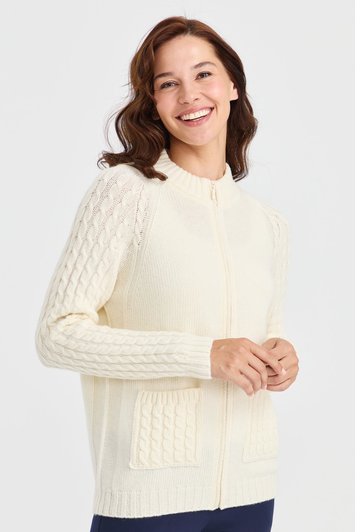 23203Kadın Dik Yaka Cebi ve Kolu Saç Örgü Yün Ceket Kemik