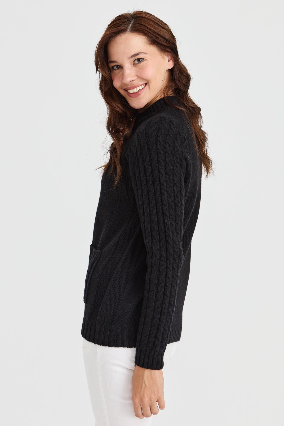 23203Kadın Dik Yaka Cebi ve Kolu Saç Örgü Yün Ceket Siyah