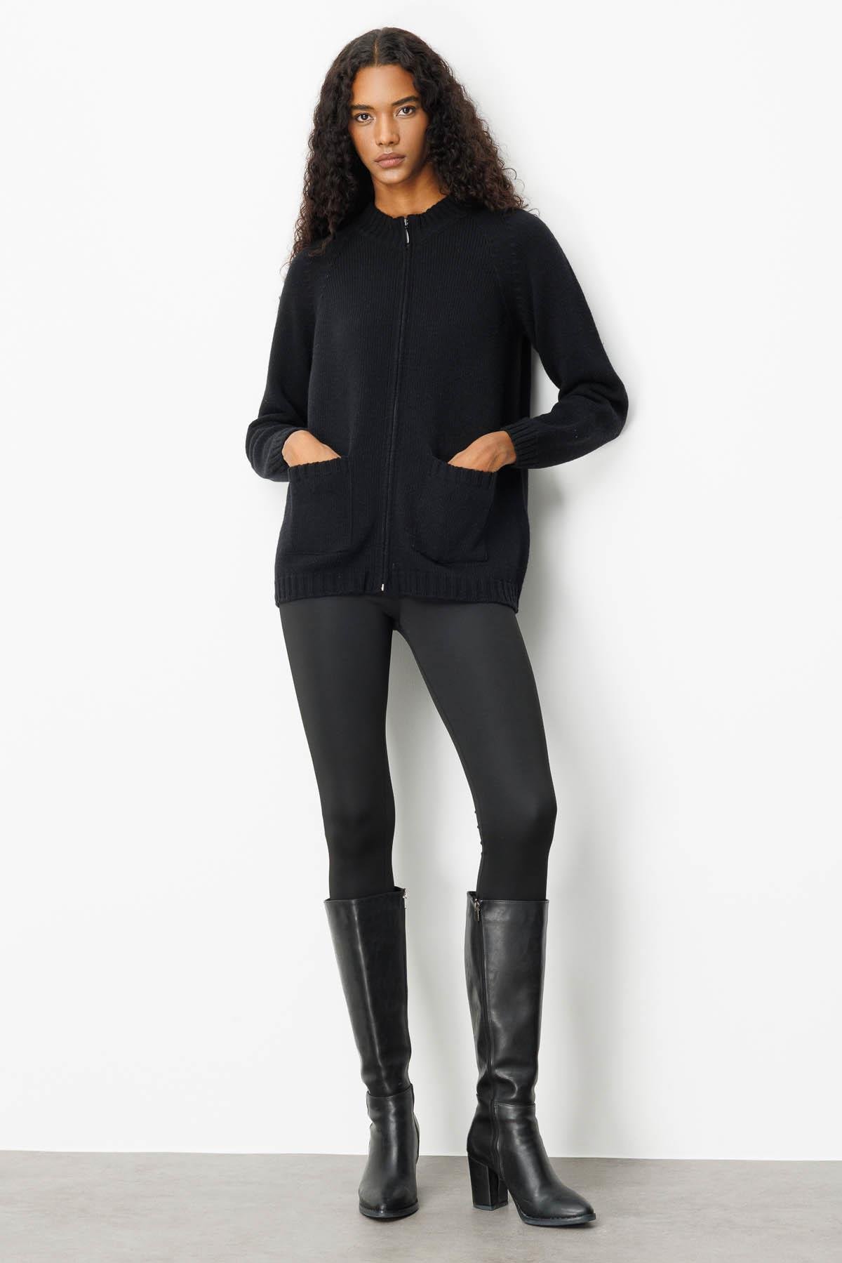 25170Kadın Dik Yaka Cepli Basic Yün Ceket Siyah