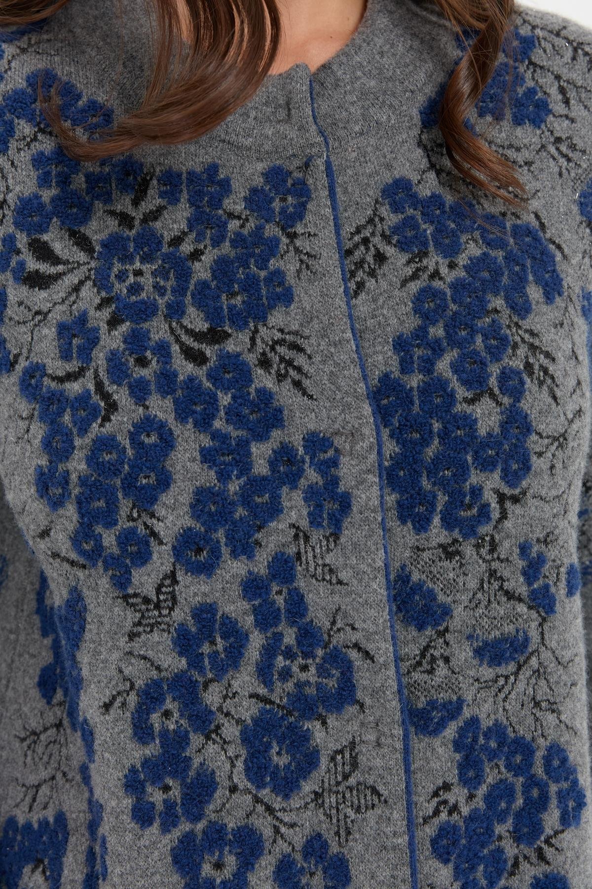 24018Kadın Dik Yaka Çiçekli Uzun Yün Kaban Füme