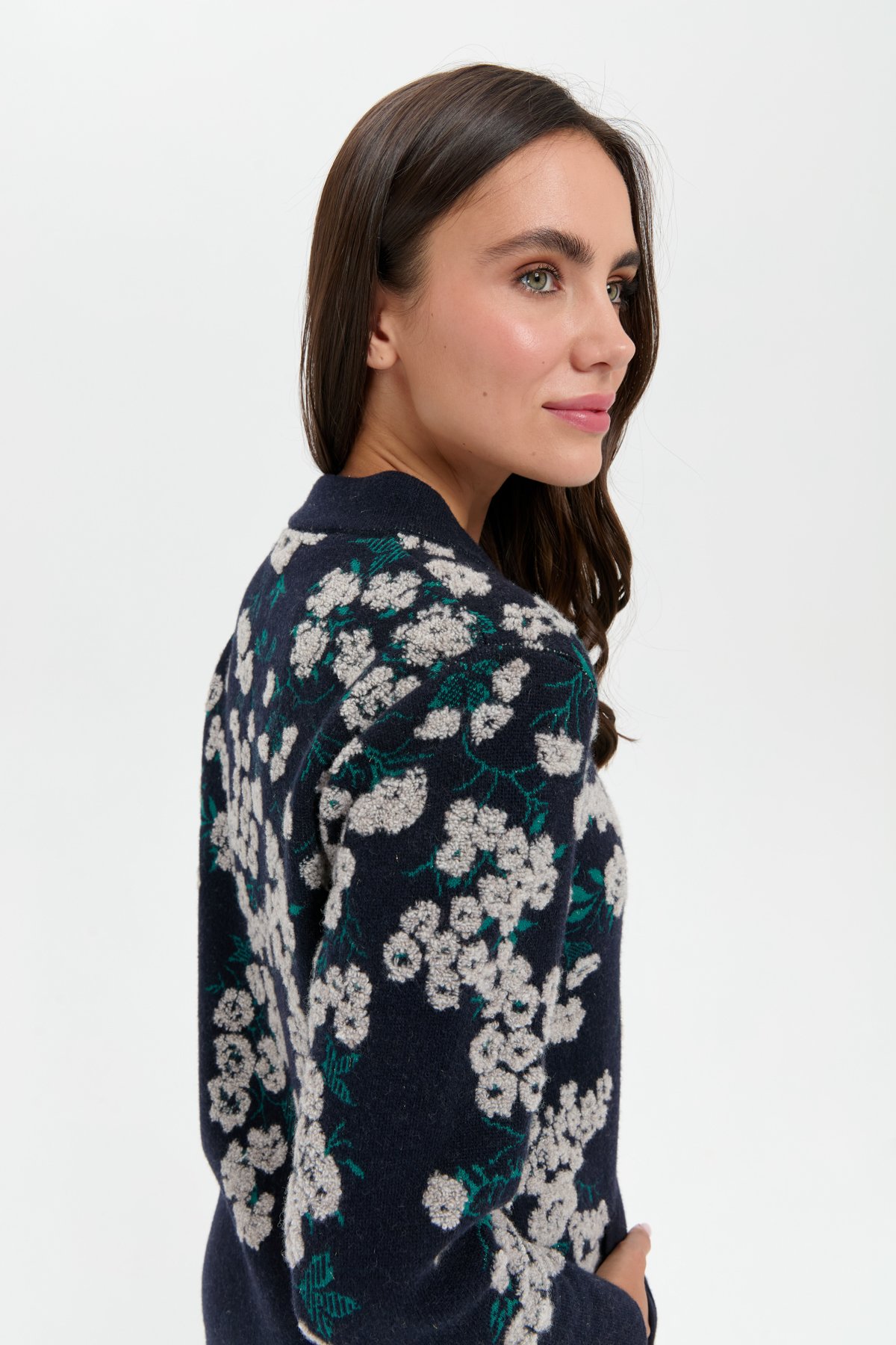 24018Kadın Dik Yaka Çiçekli Uzun Yün Kaban K.Lacivert