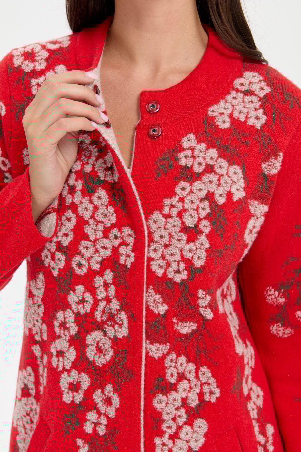 24018Kadın Dik Yaka Çiçekli Uzun Yün Kaban Mercan