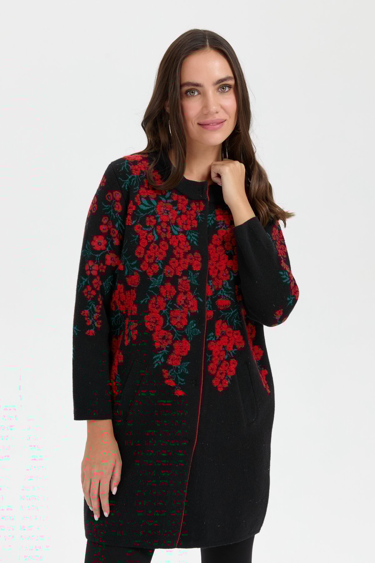 24018Kadın Dik Yaka Çiçekli Uzun Yün Kaban Siyah