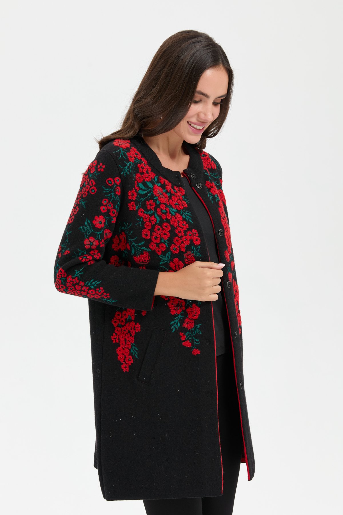 24018Kadın Dik Yaka Çiçekli Uzun Yün Kaban Siyah