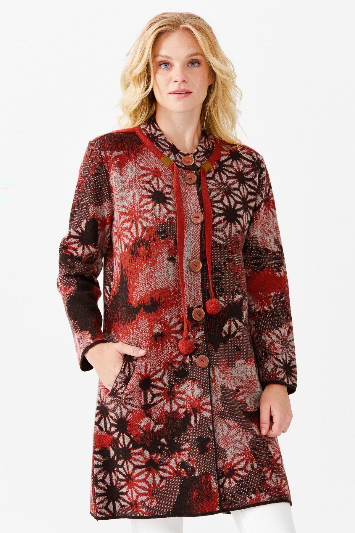 22159Женское длинное пальто с воротником-стойкой и рисунком, кирпичного цвета