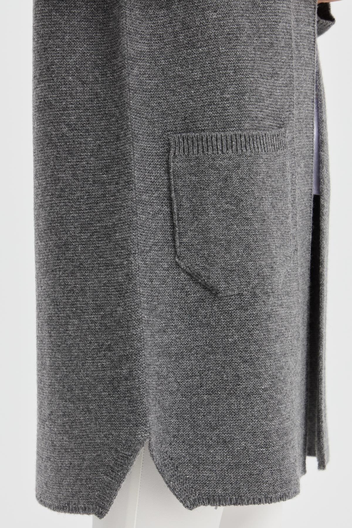 23151Kadın Dik Yaka Kendinden Bantlı Uzun Yün Kaban Füme